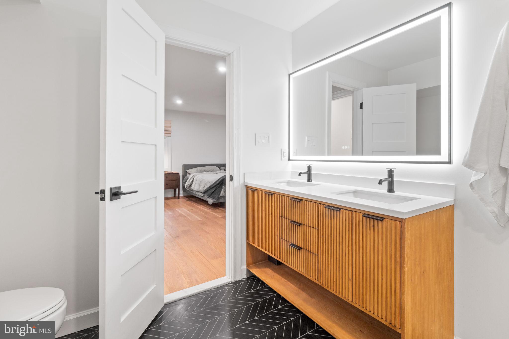 TANTALLON ON THE POTOMAC - Residential