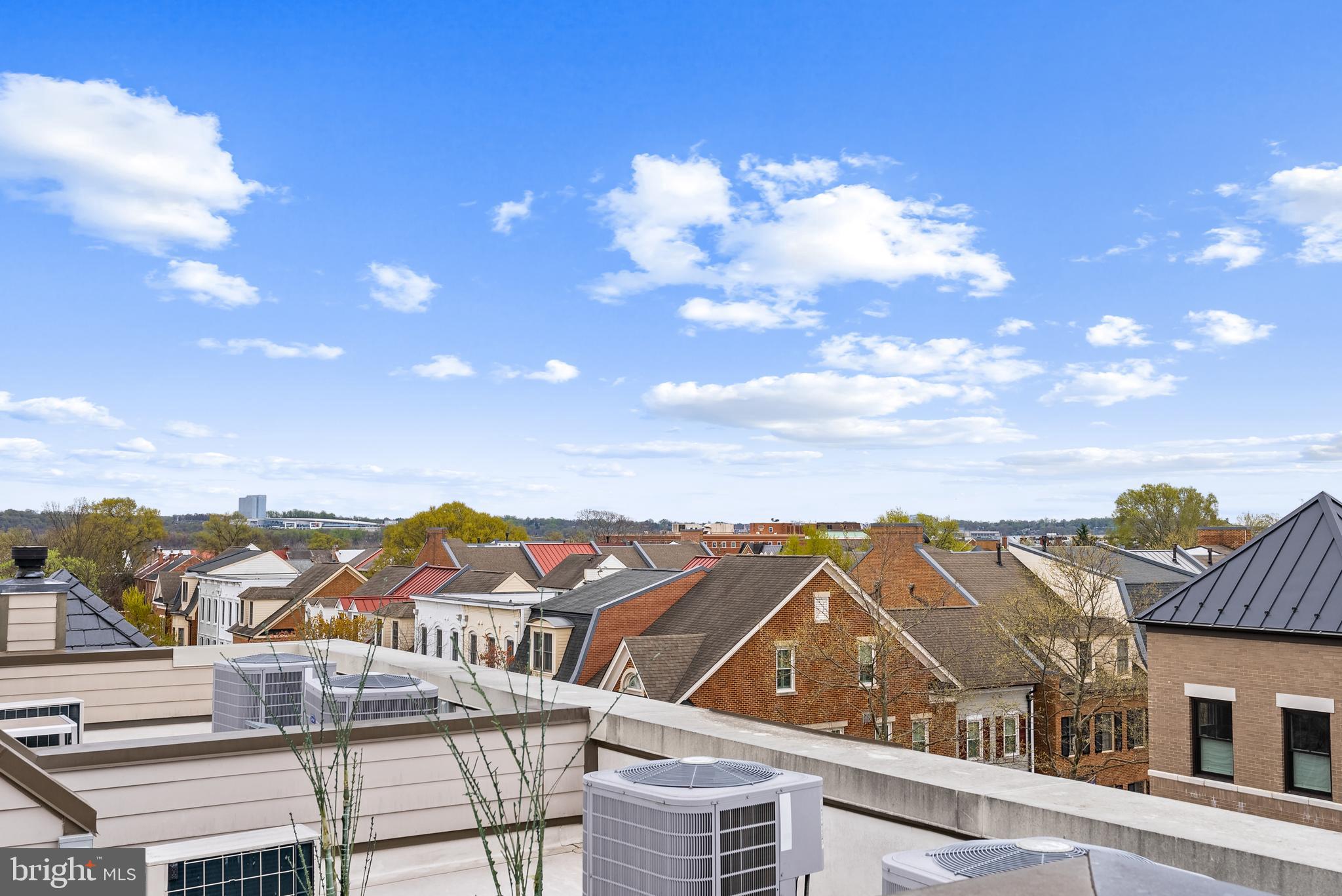 OLD TOWN - Residential