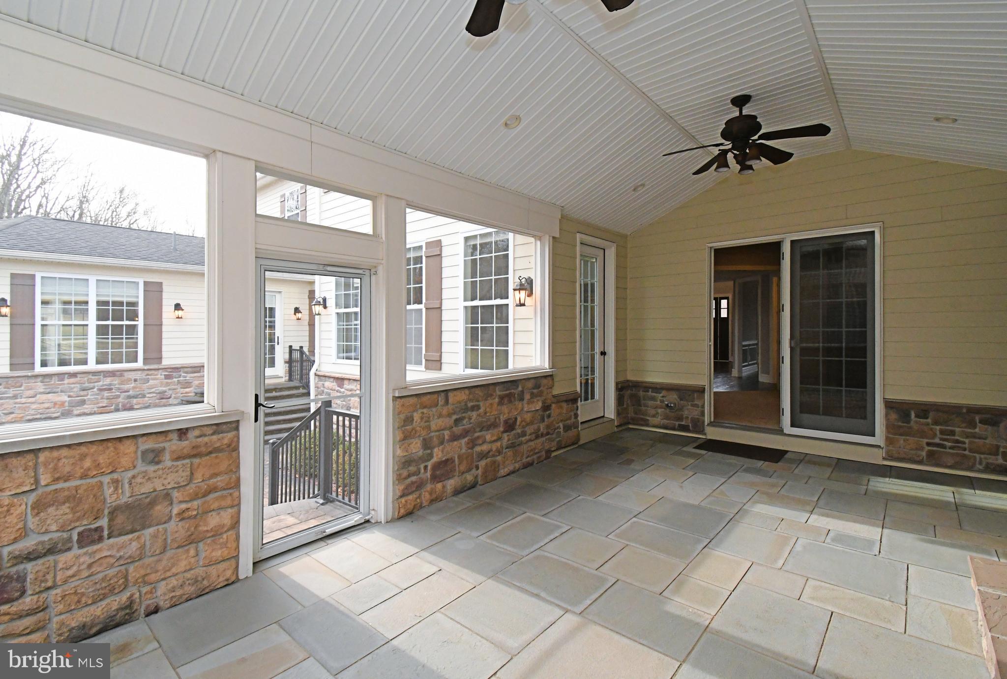 DUTCHESS FARM ESTS - Residential