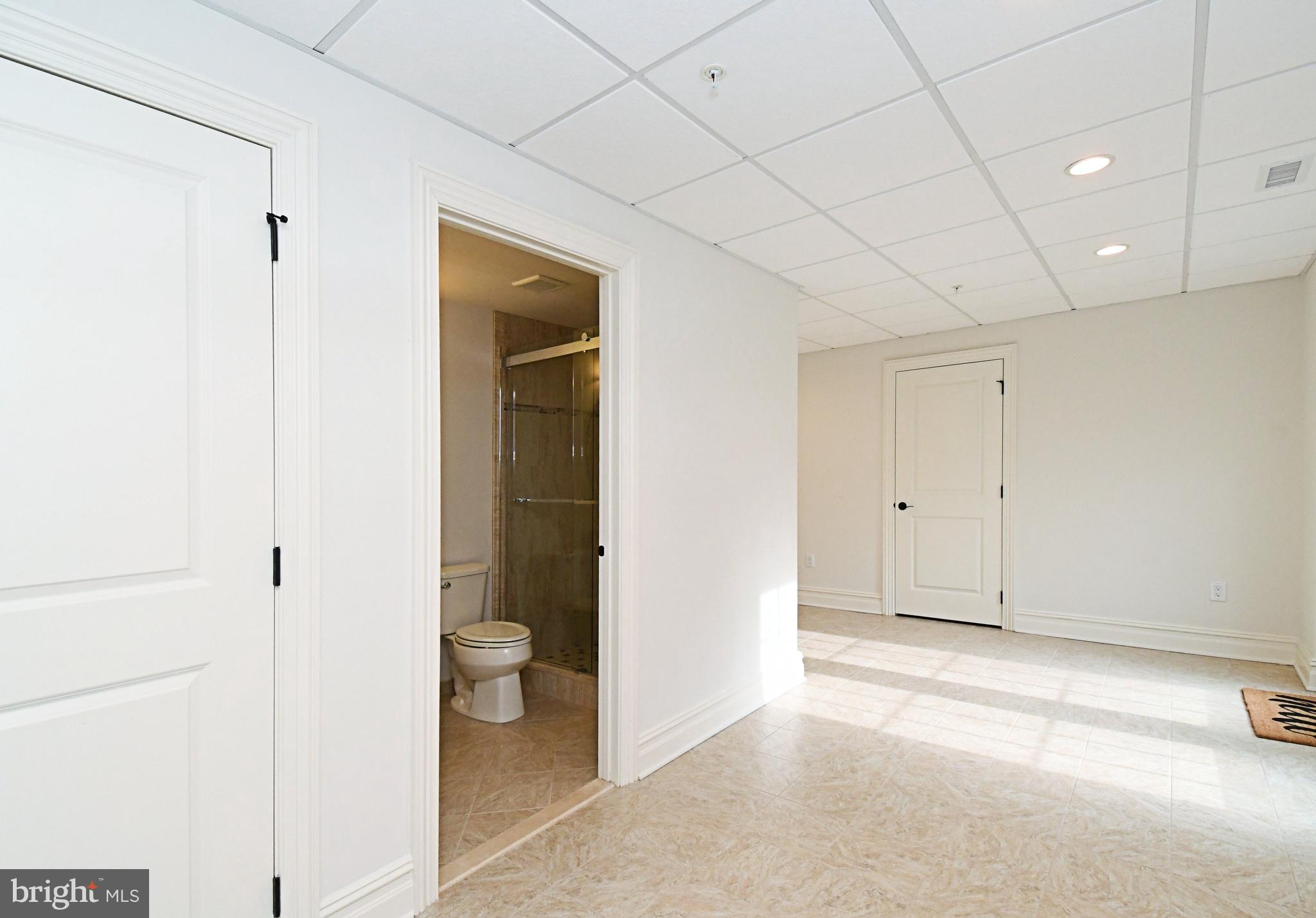 DUTCHESS FARM ESTS - Residential