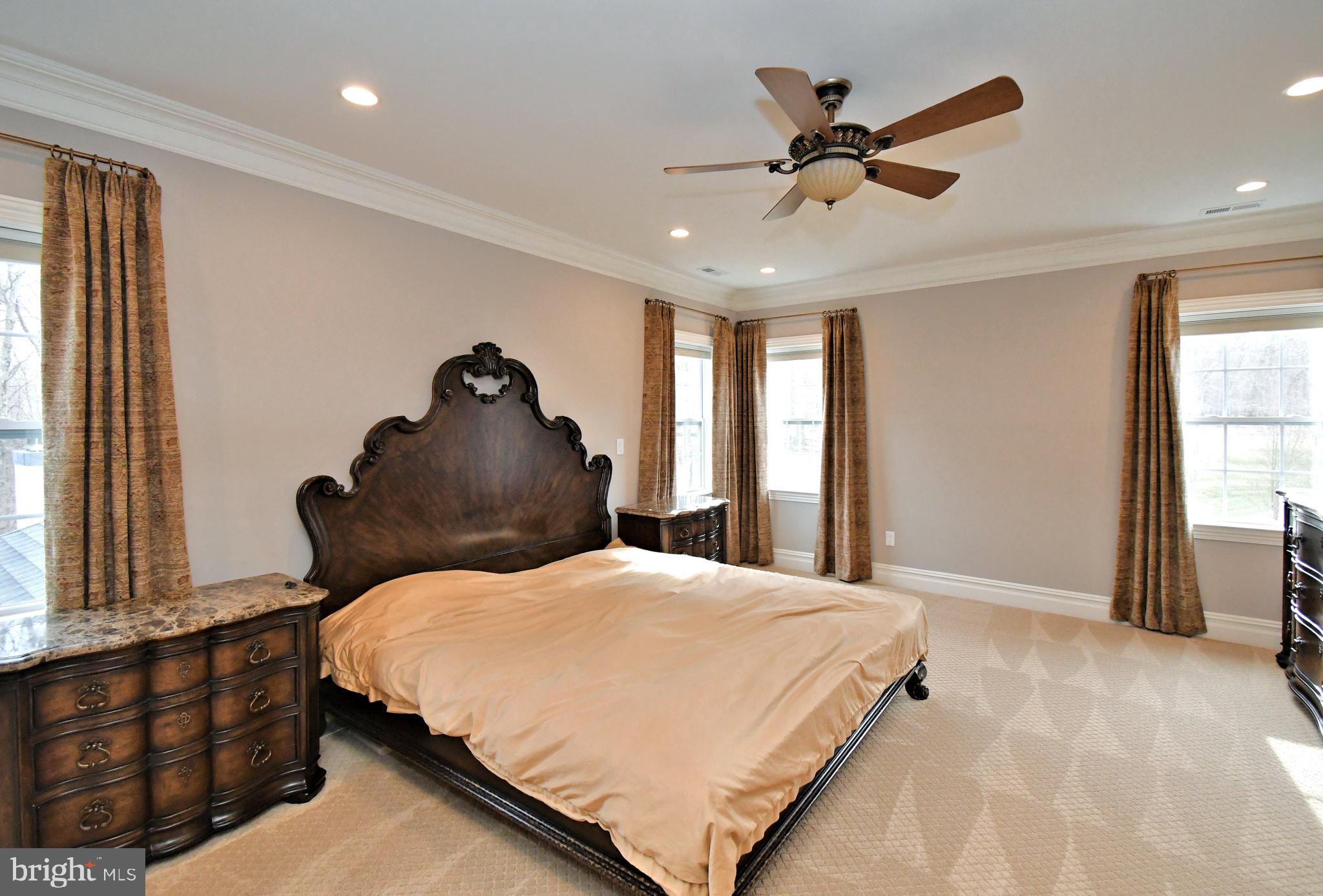 DUTCHESS FARM ESTS - Residential