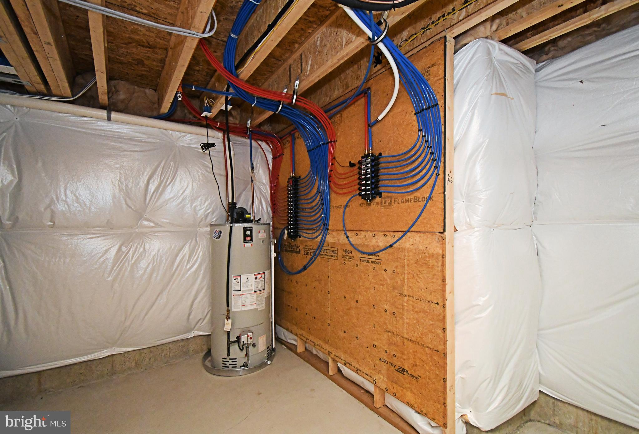 DUTCHESS FARM ESTS - Residential