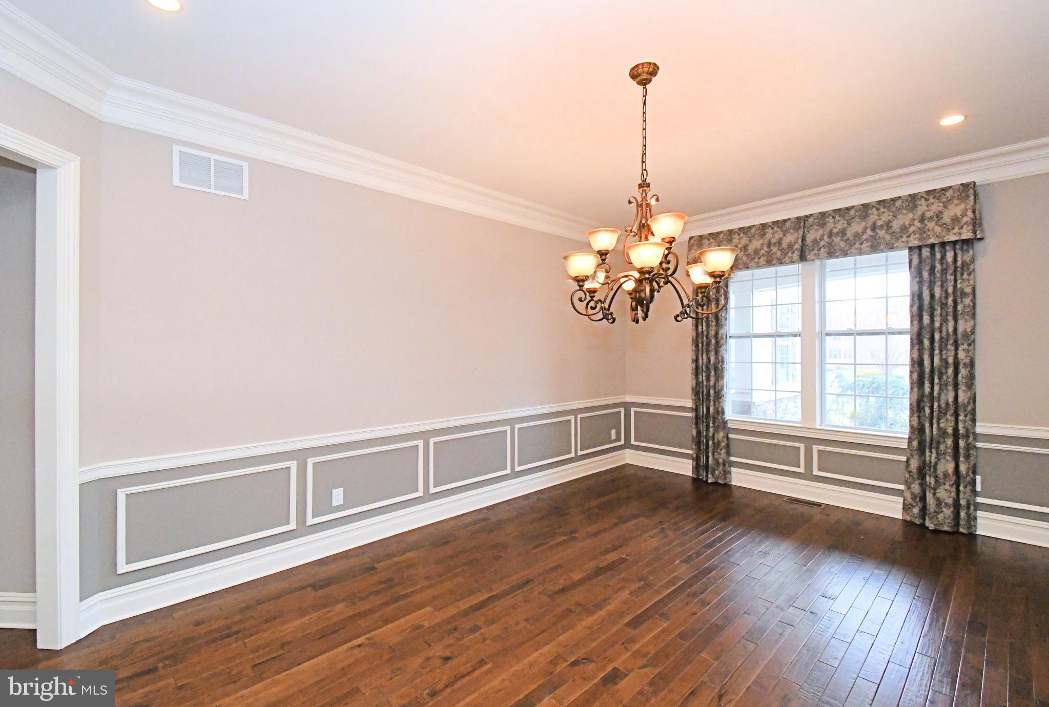 DUTCHESS FARM ESTS - Residential