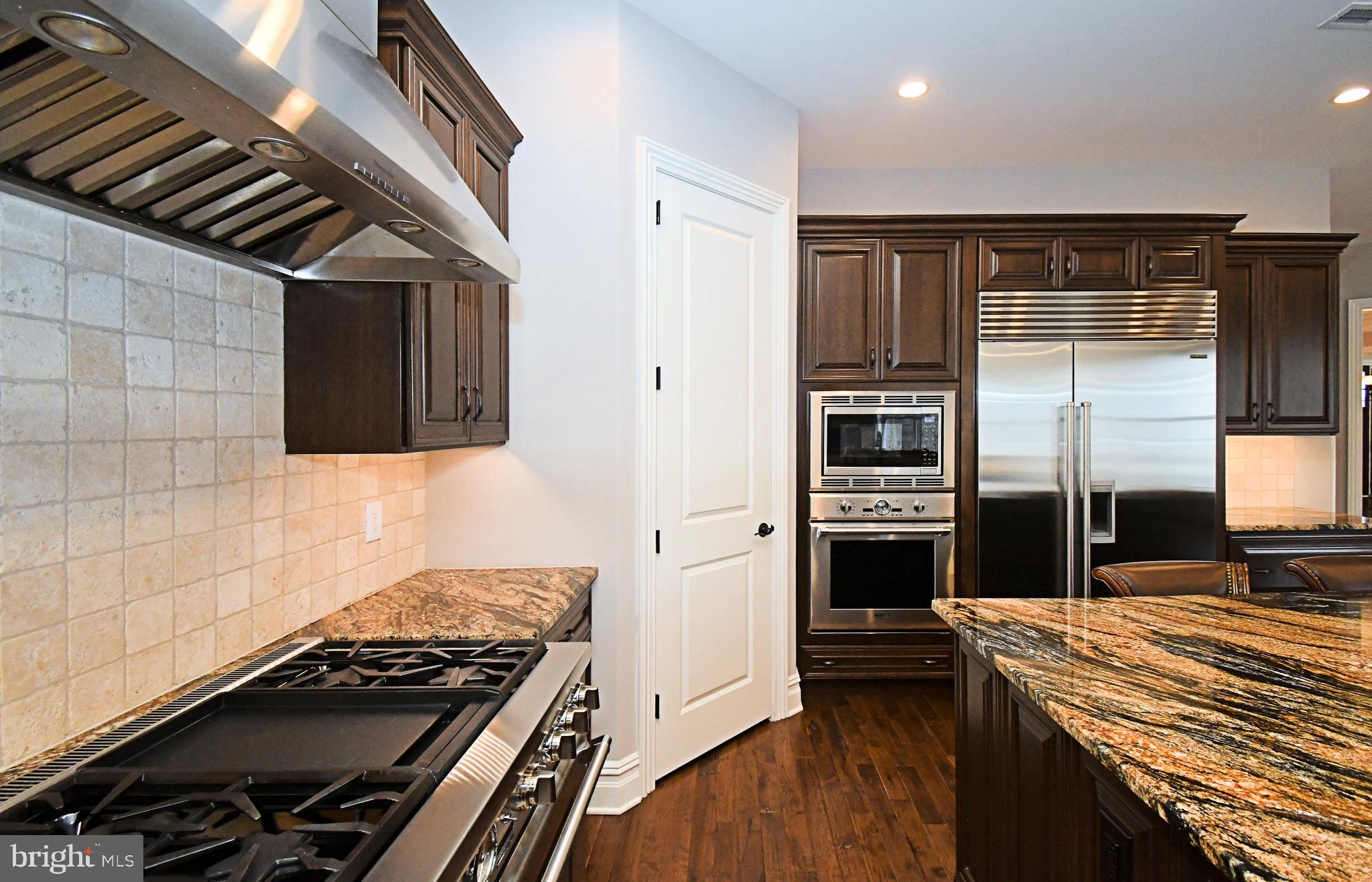 DUTCHESS FARM ESTS - Residential