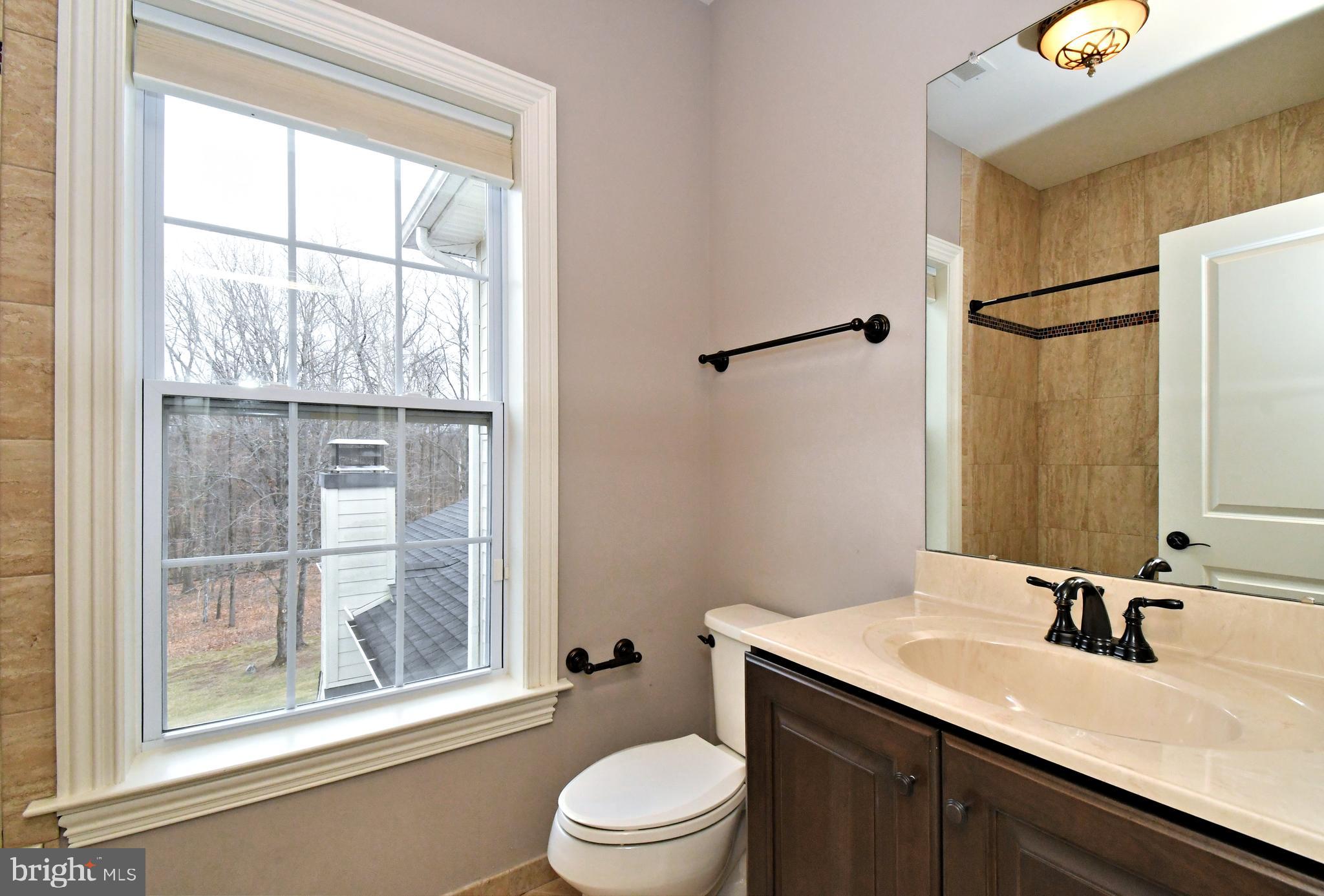 DUTCHESS FARM ESTS - Residential