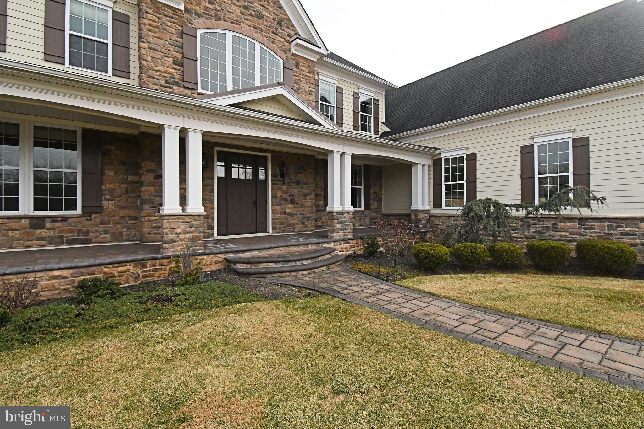 DUTCHESS FARM ESTS - Residential