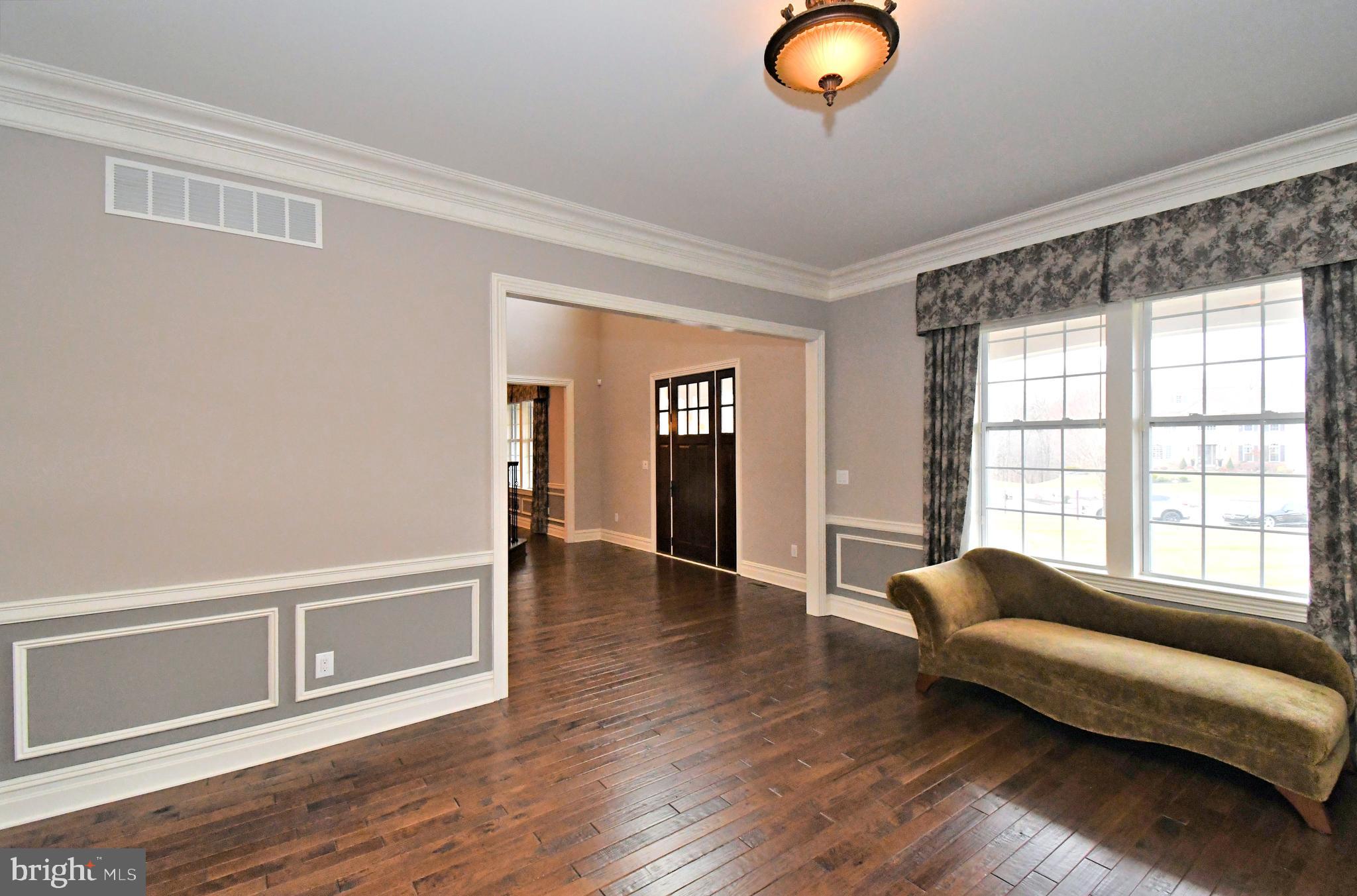 DUTCHESS FARM ESTS - Residential