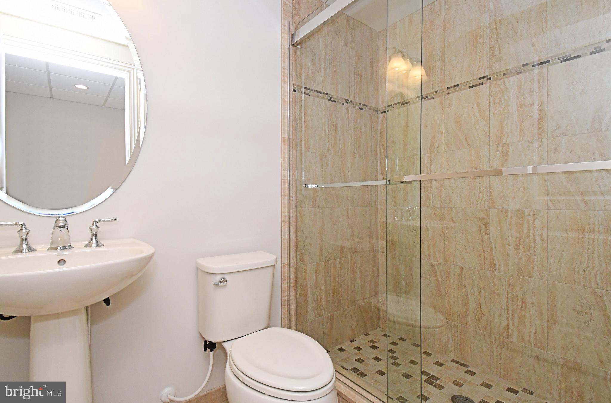 DUTCHESS FARM ESTS - Residential