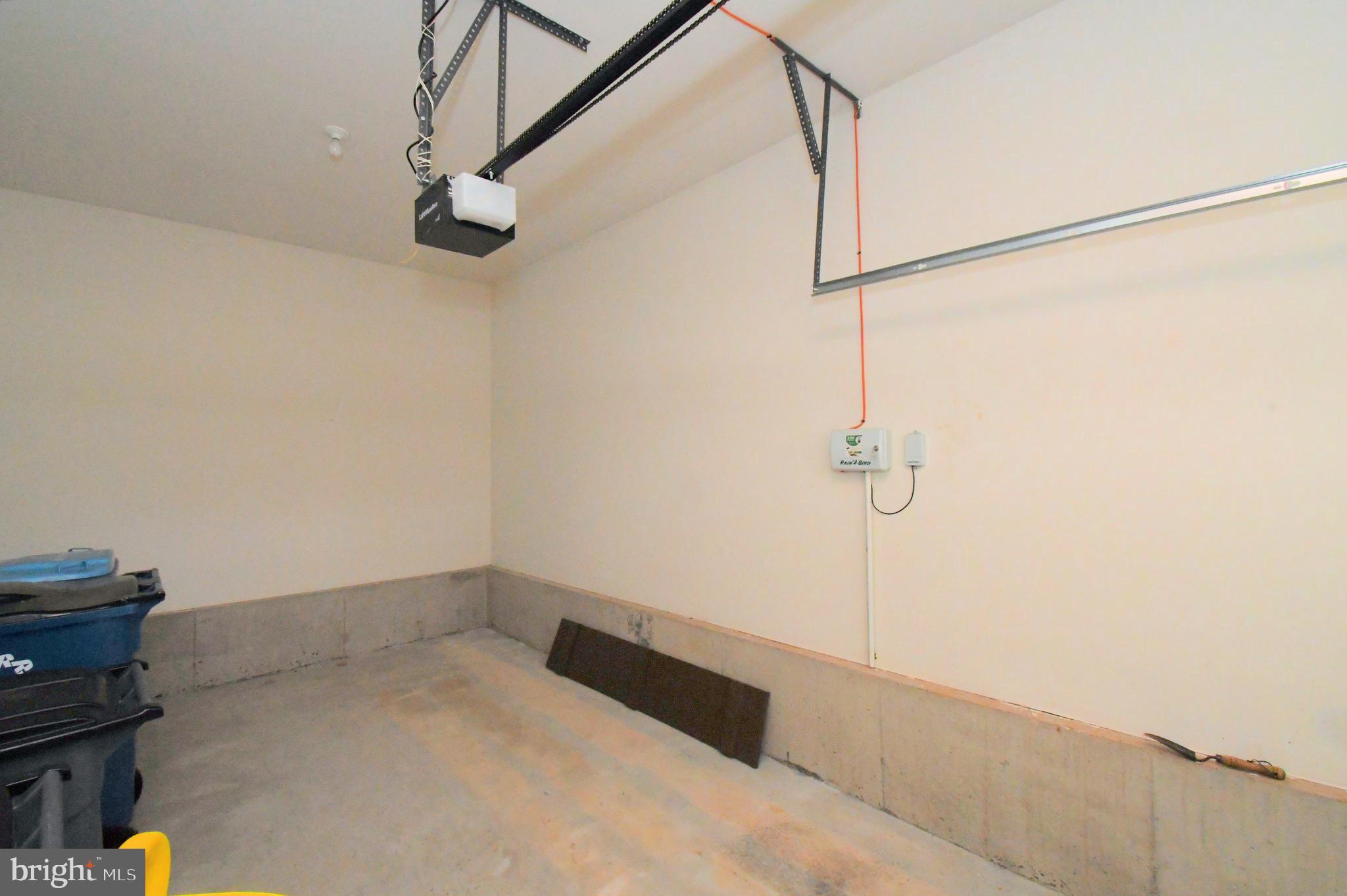 DUTCHESS FARM ESTS - Residential