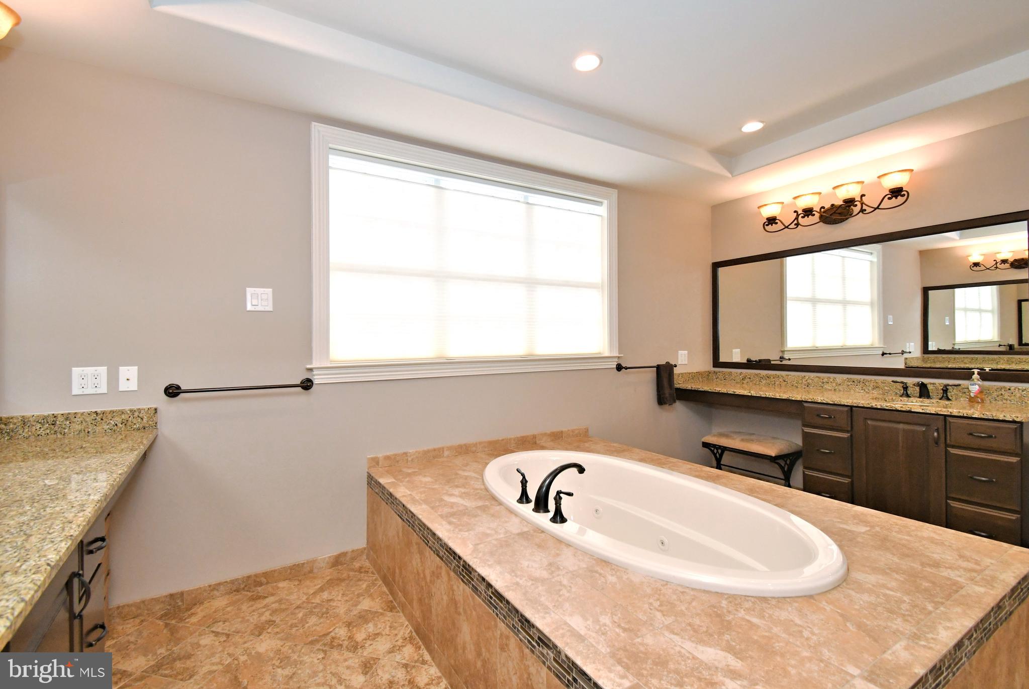 DUTCHESS FARM ESTS - Residential