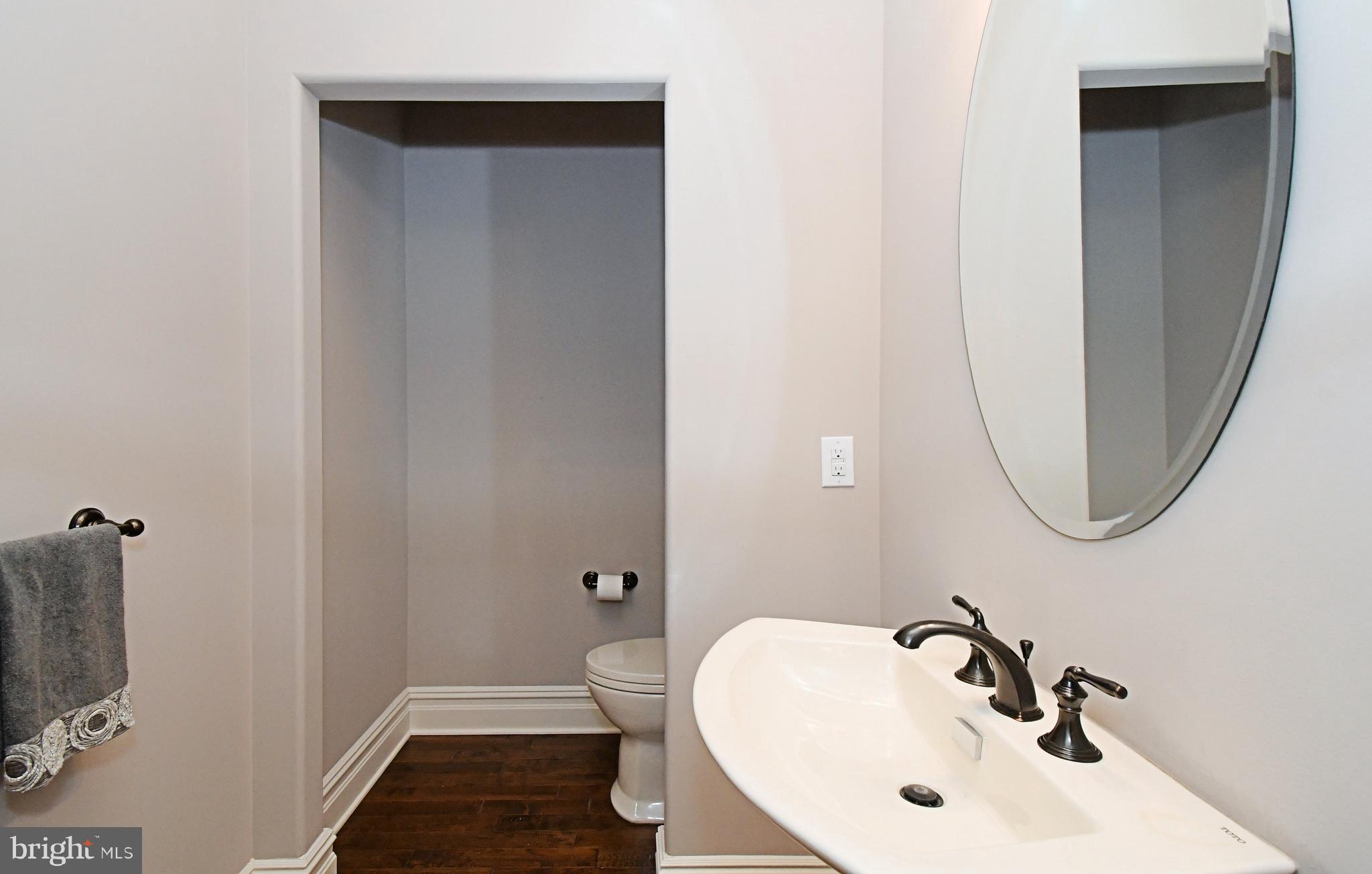 DUTCHESS FARM ESTS - Residential