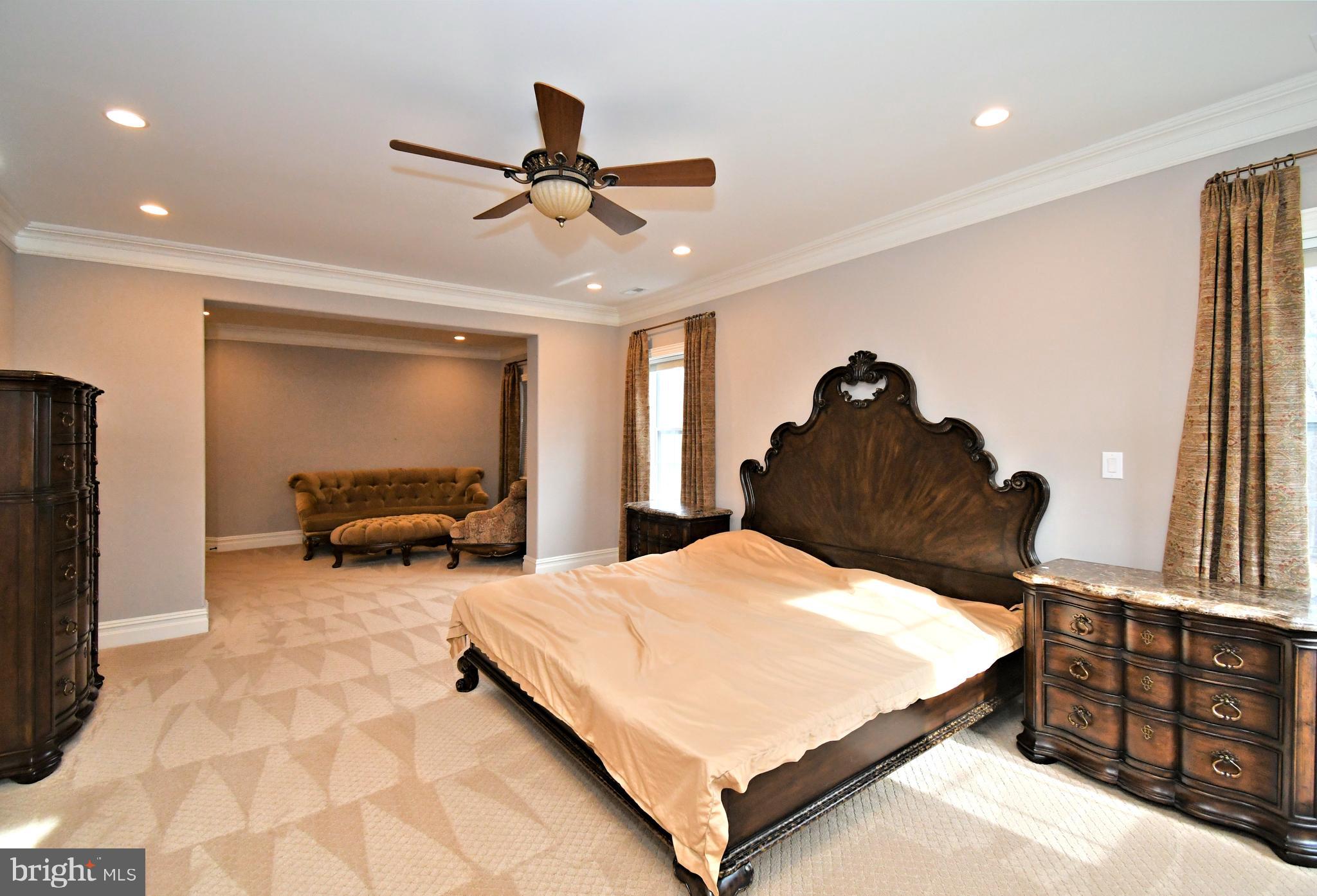 DUTCHESS FARM ESTS - Residential