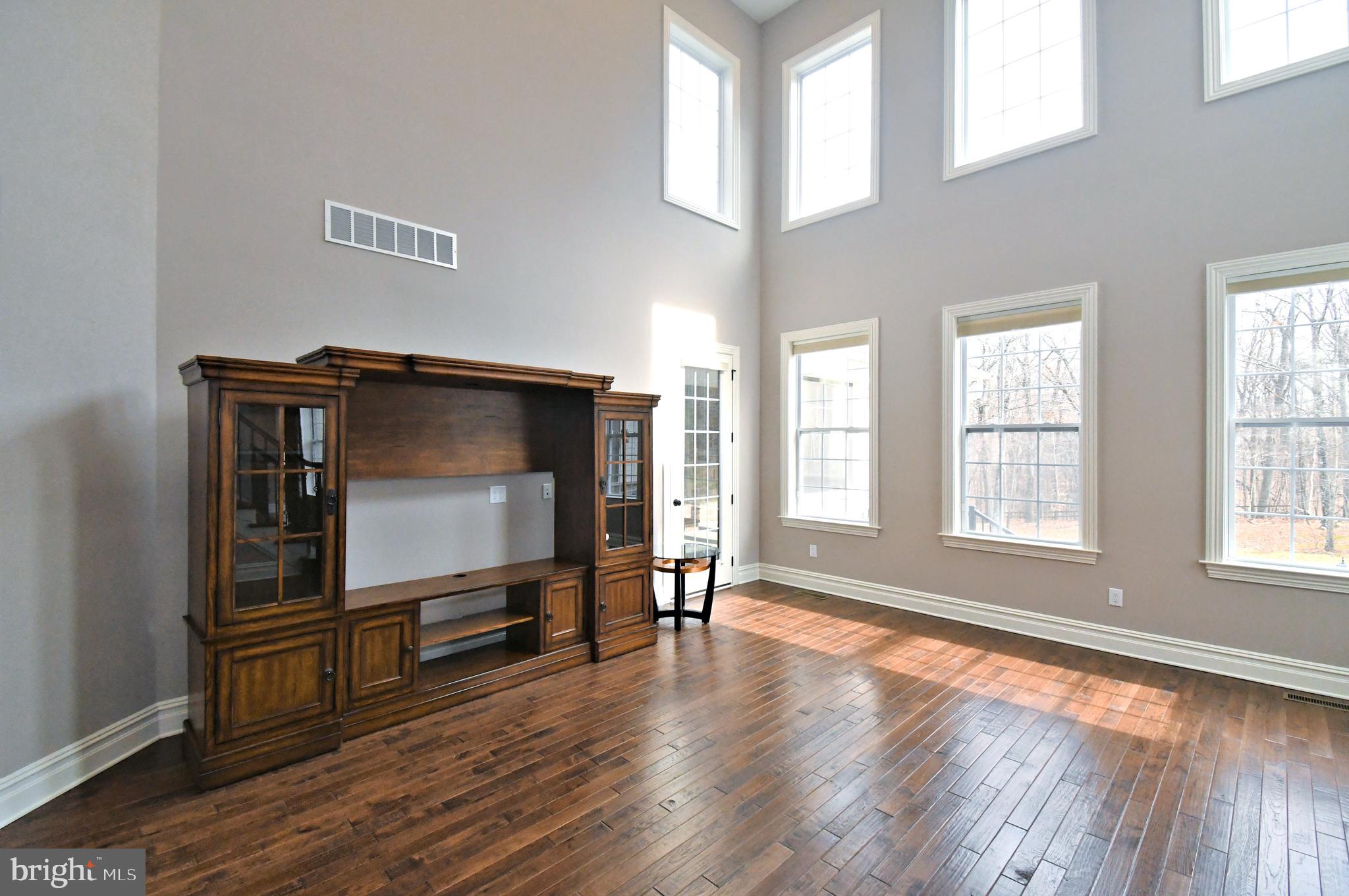 DUTCHESS FARM ESTS - Residential