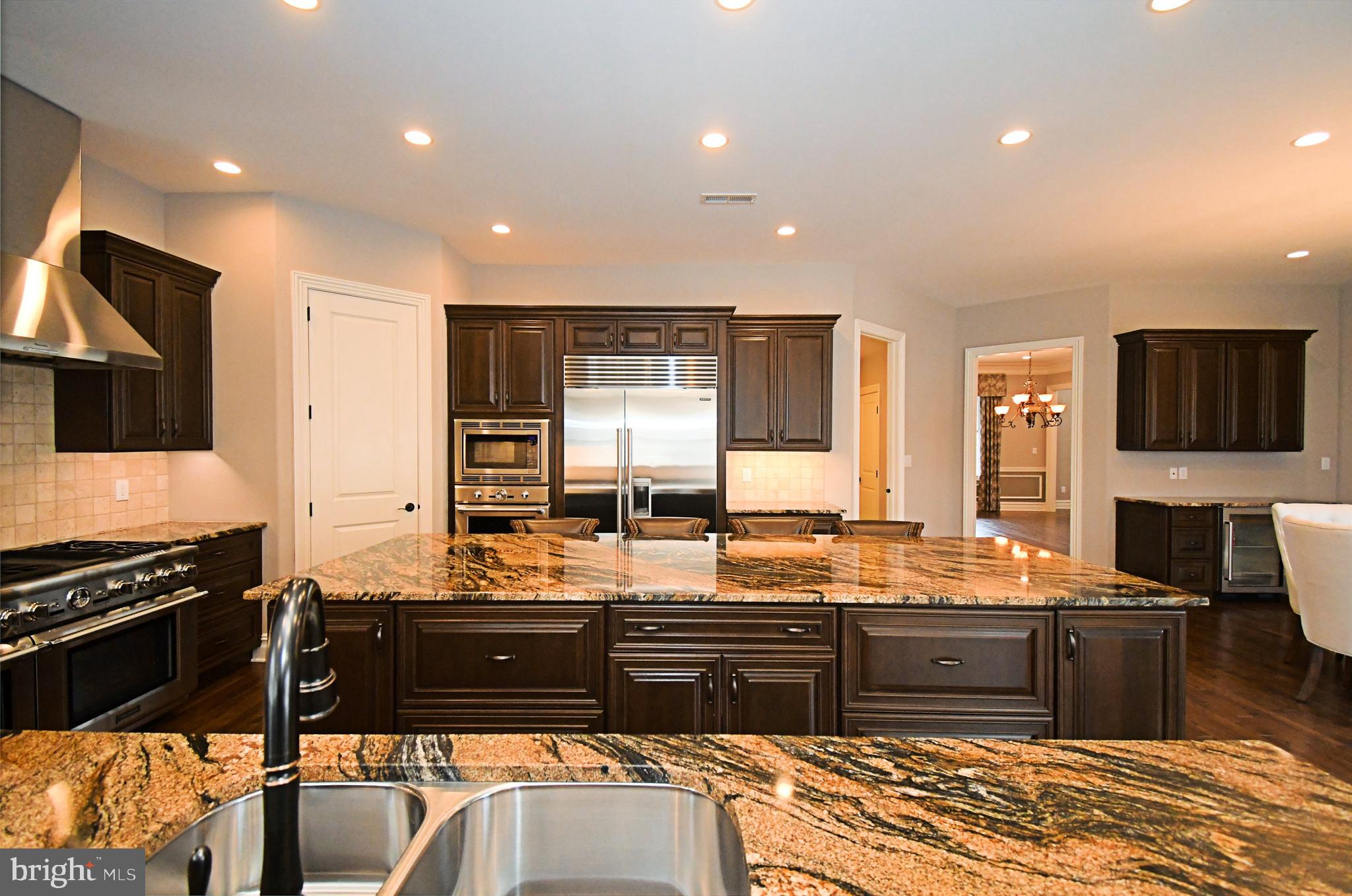 DUTCHESS FARM ESTS - Residential