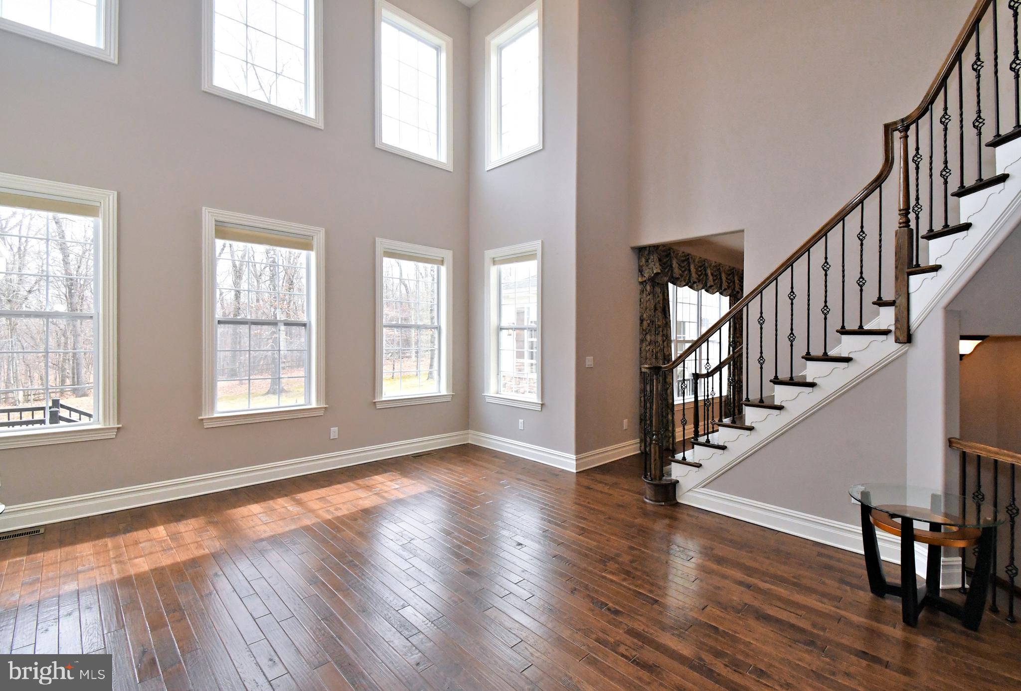 DUTCHESS FARM ESTS - Residential