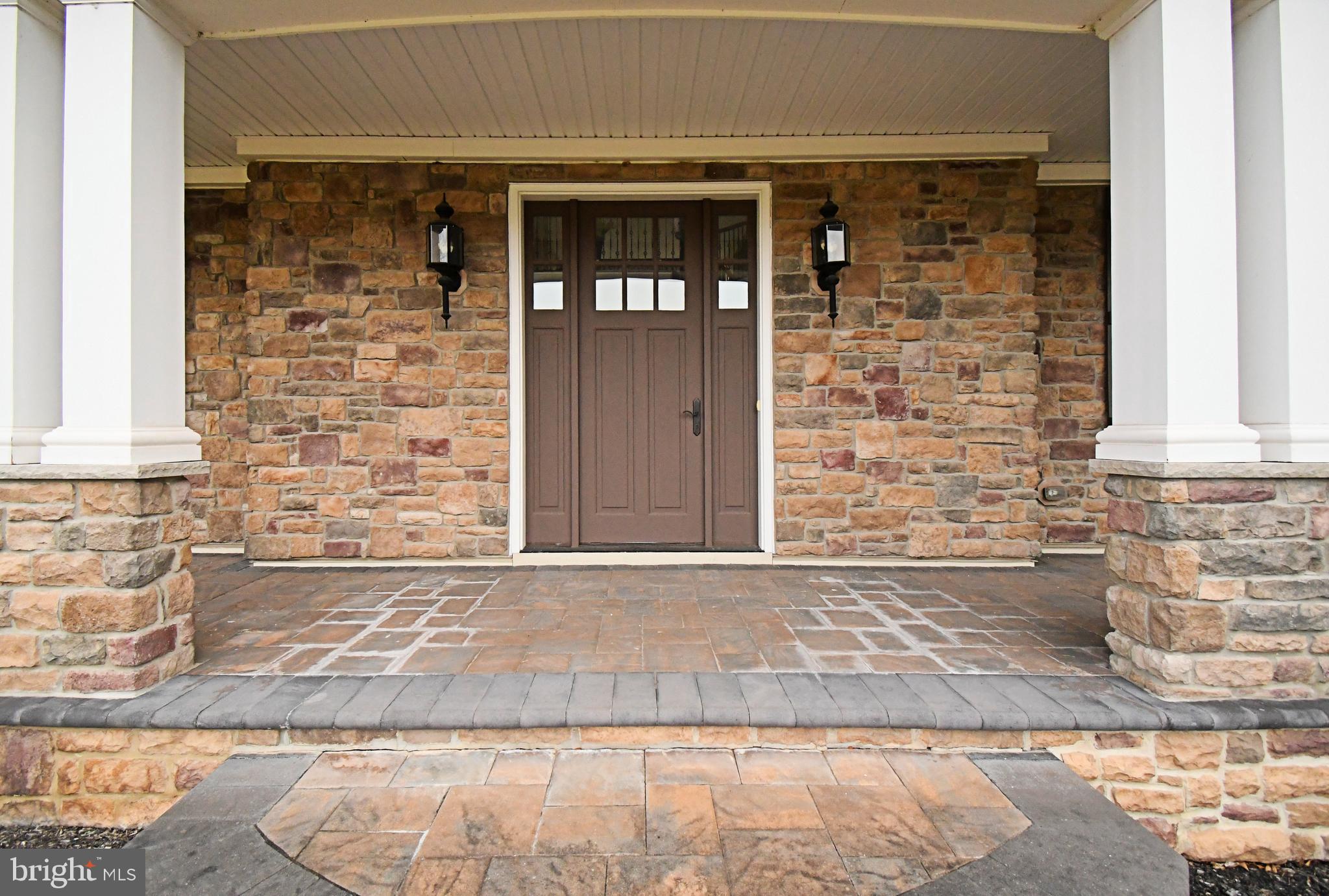 DUTCHESS FARM ESTS - Residential