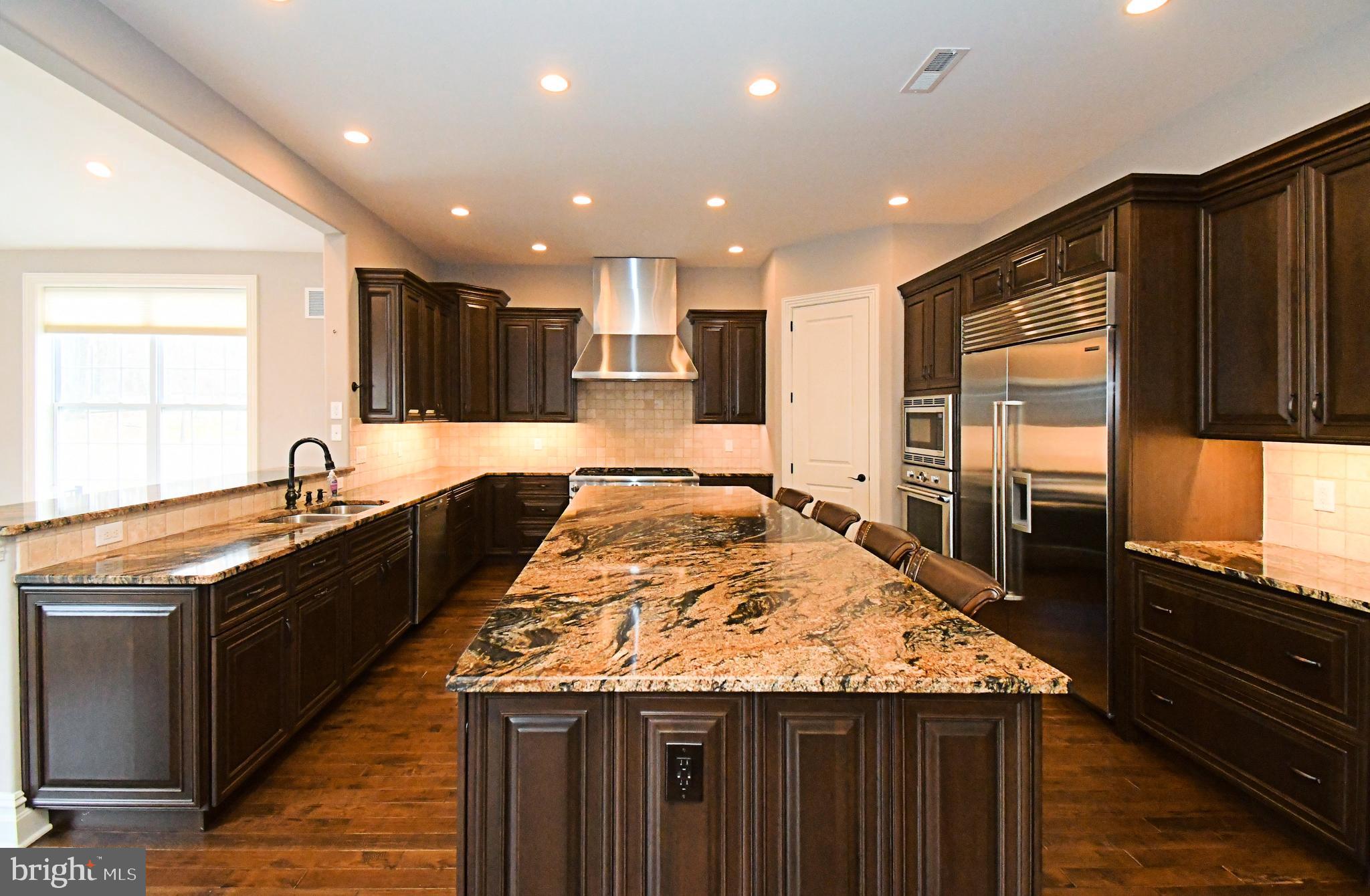 DUTCHESS FARM ESTS - Residential