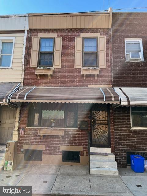 House needs to be finished. Cash deal only