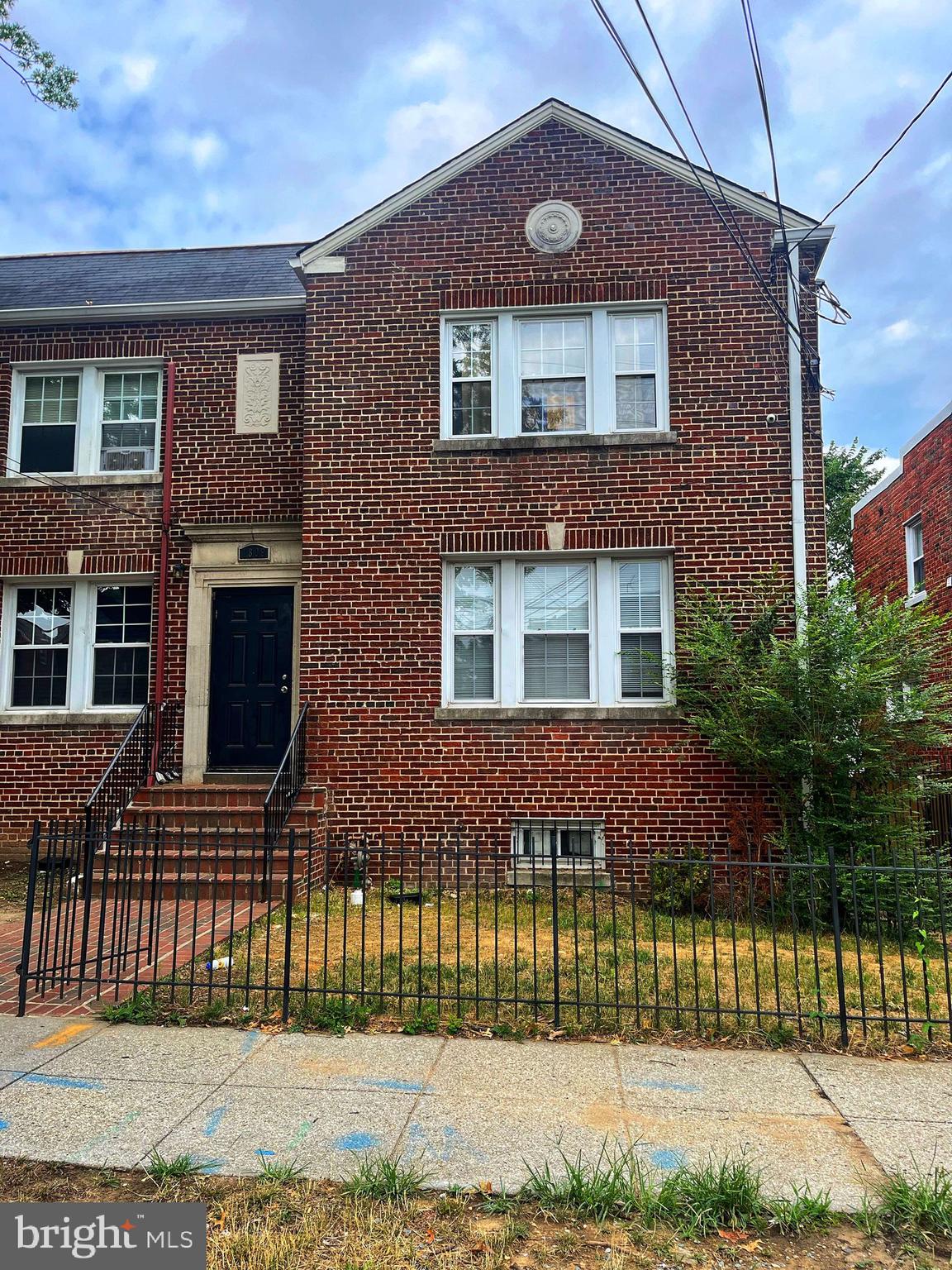 FAIRLAWN - Residential Lease