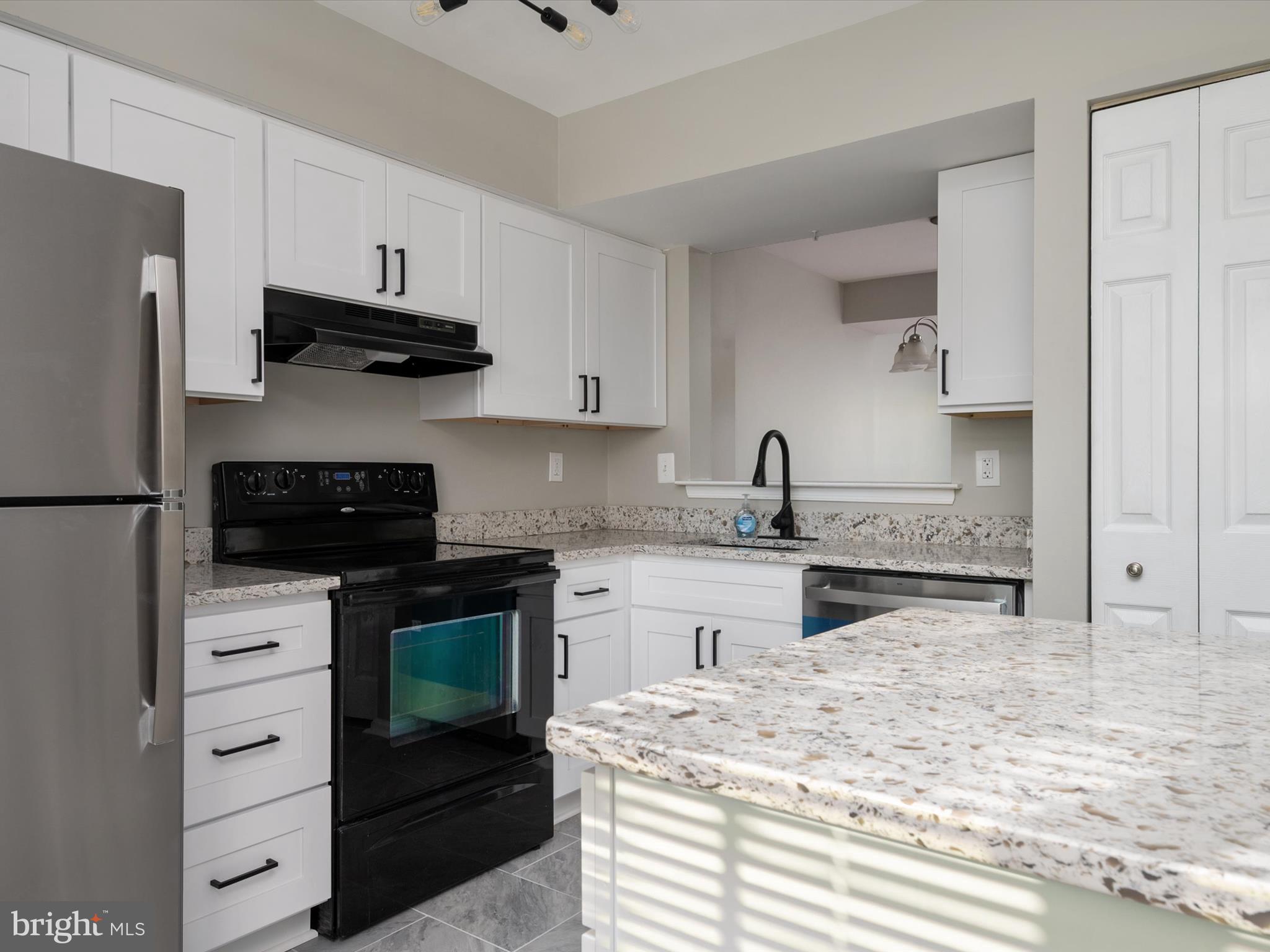 STONEY BEACH - Residential Lease