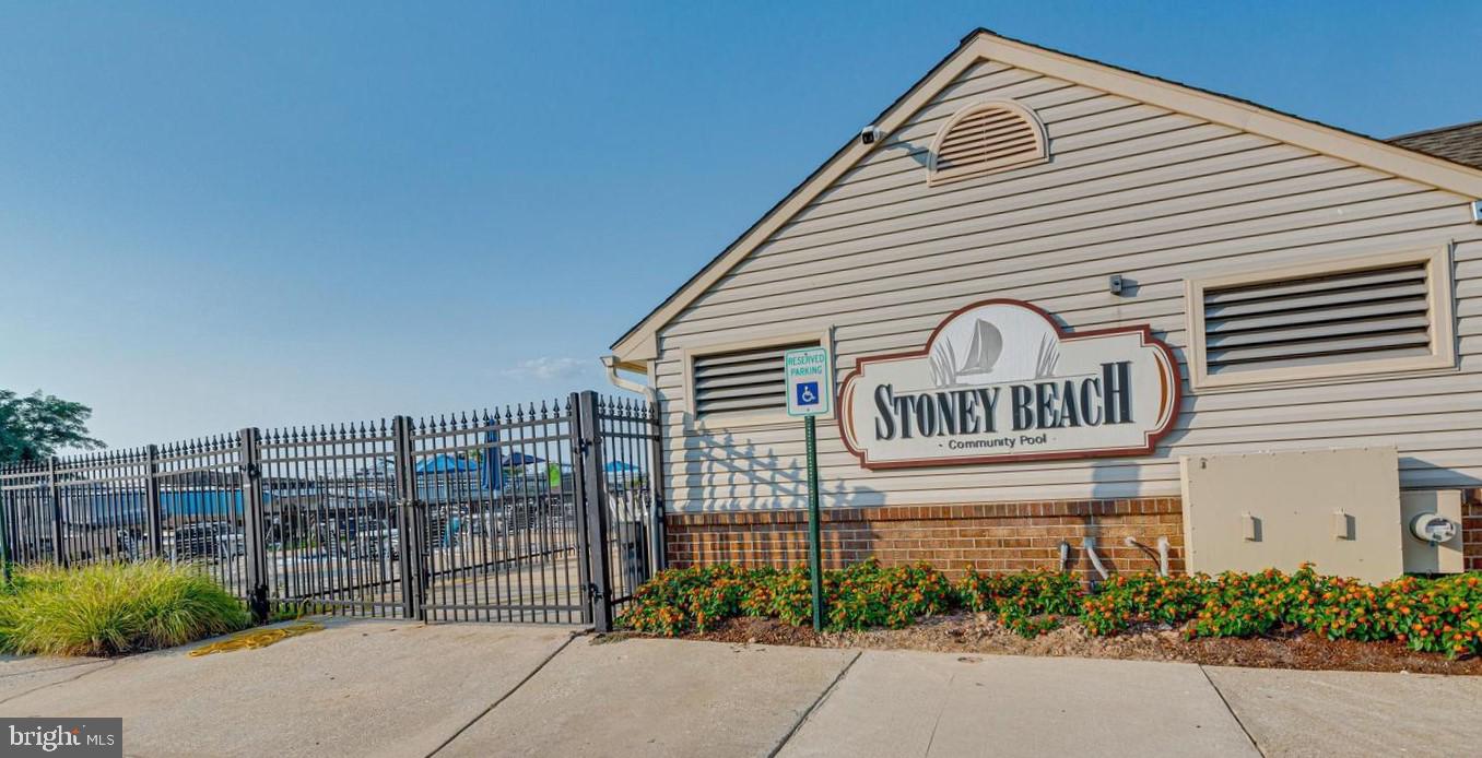 STONEY BEACH - Residential Lease