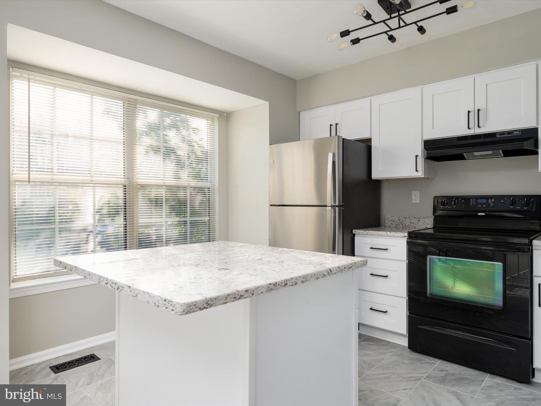 STONEY BEACH - Residential Lease