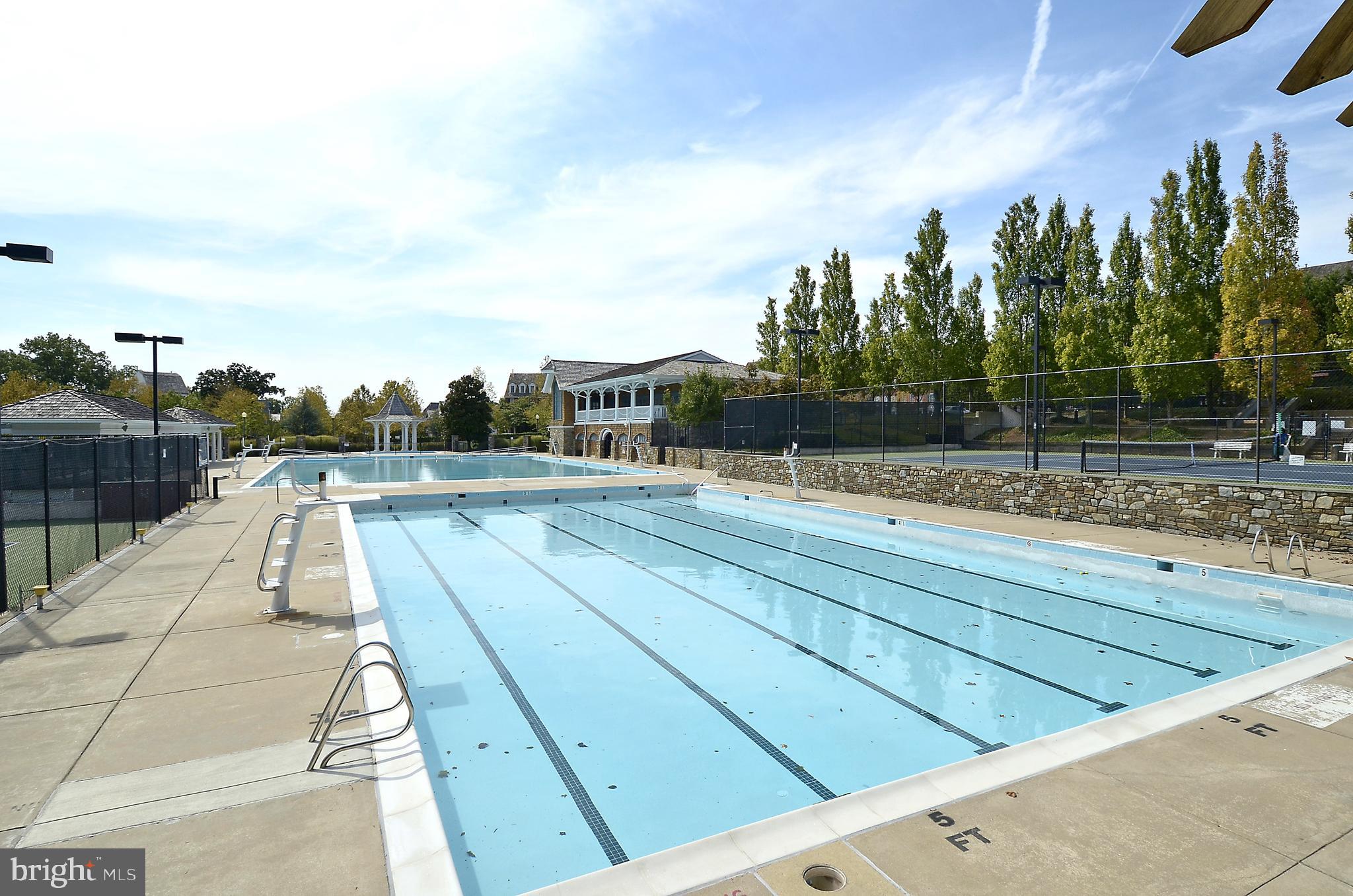 KENTLANDS - Residential