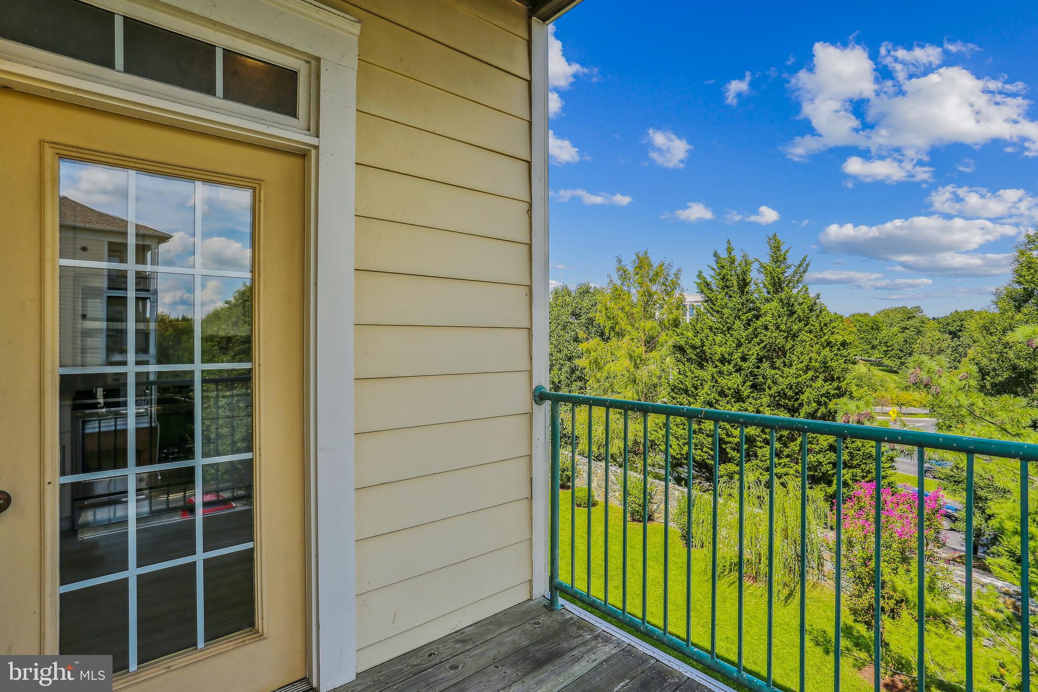 KENTLANDS - Residential