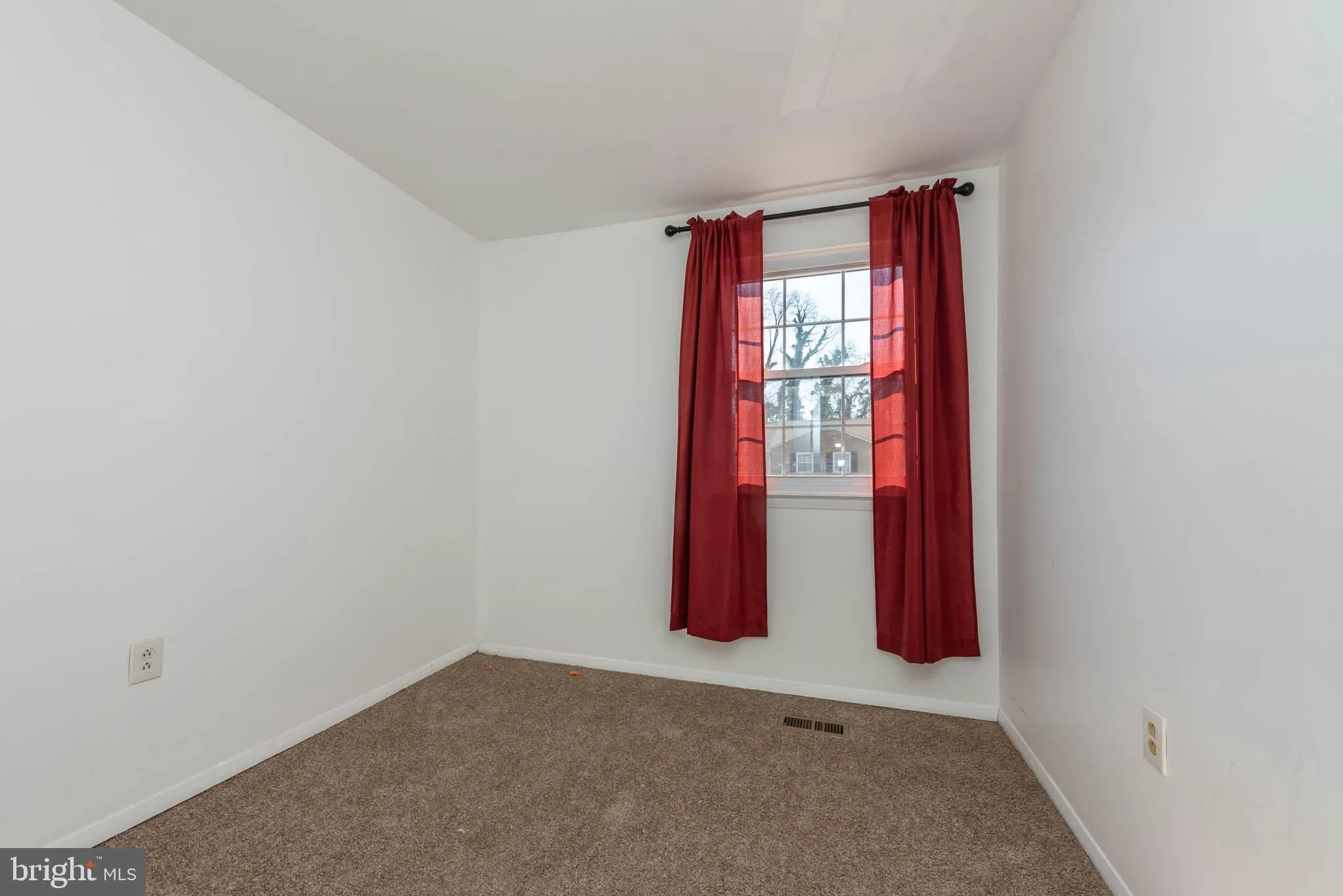 Catonsville, Maryland 21228, United States, 3 Bedrooms Bedrooms, ,3 BathroomsBathrooms,Residential,Active,4081