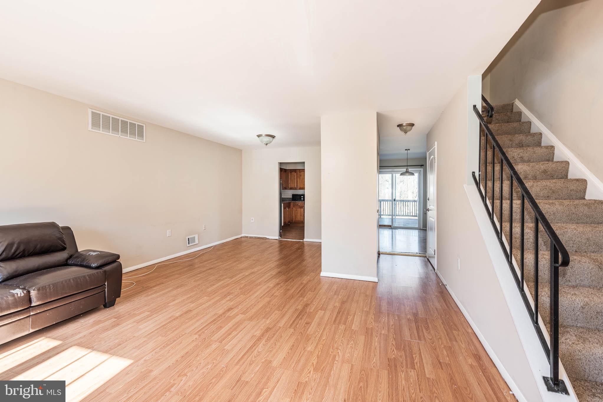 VILLAGE OAKS - Residential