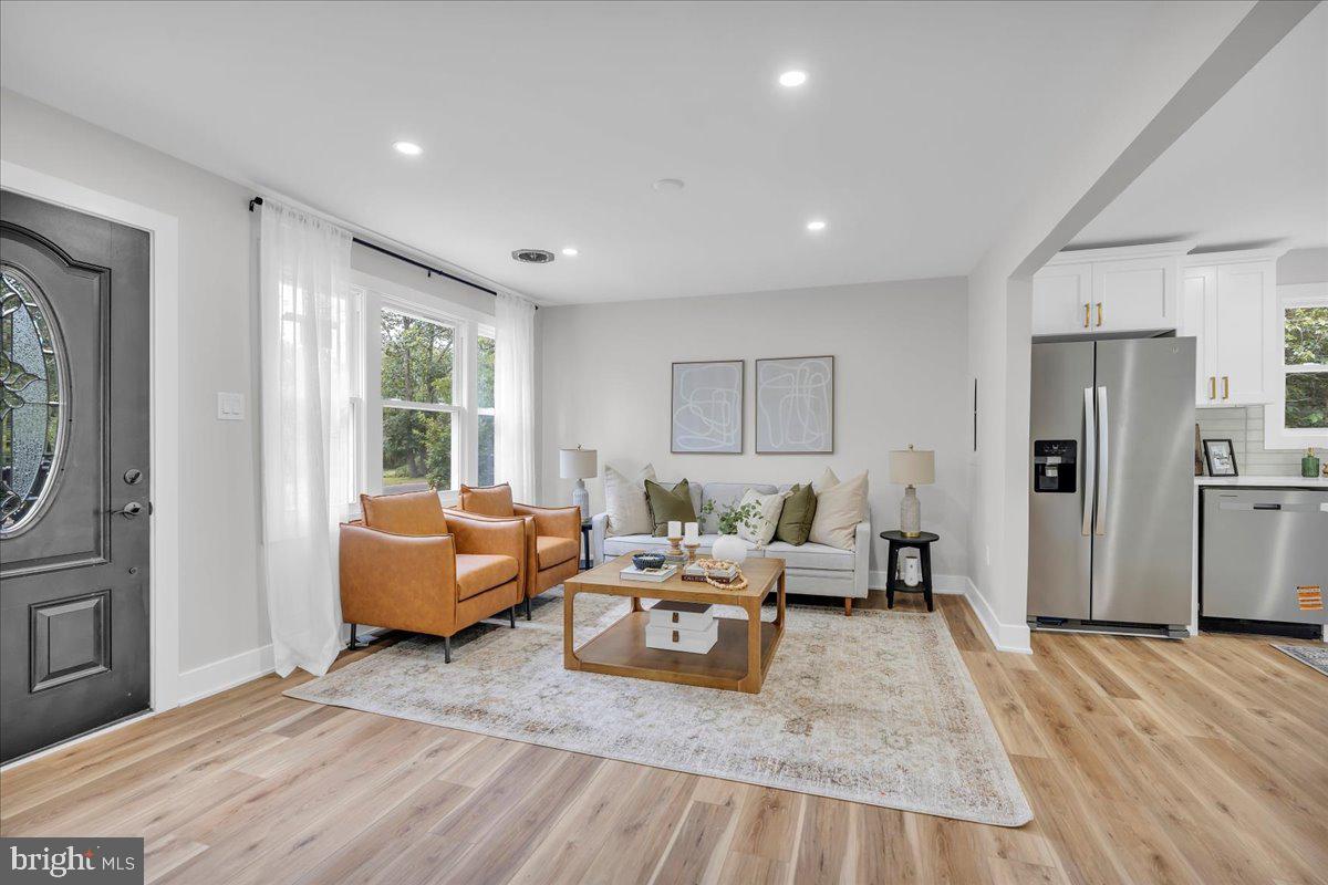 515 W VIRGINIA ROAD