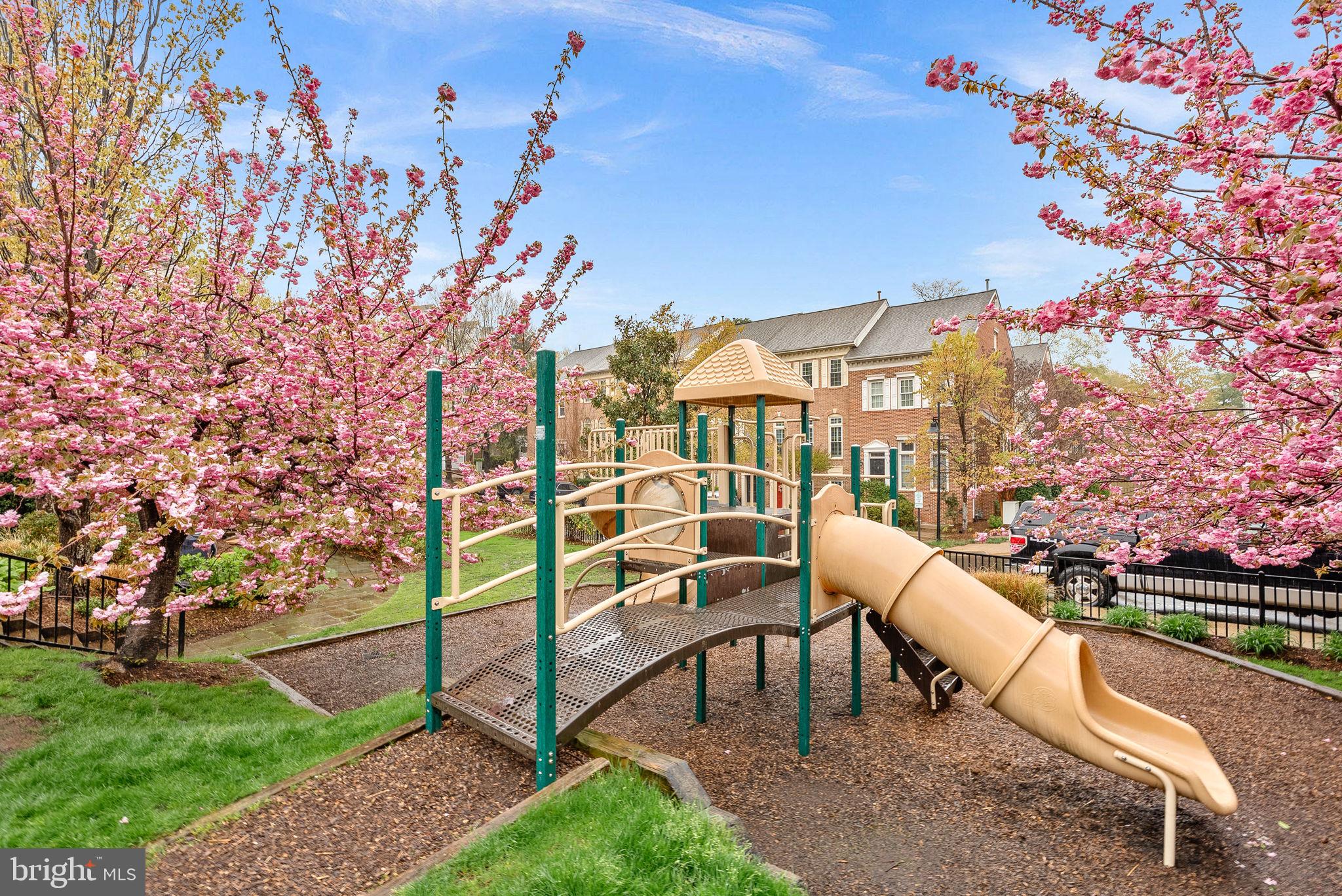 STONEGATE - Residential