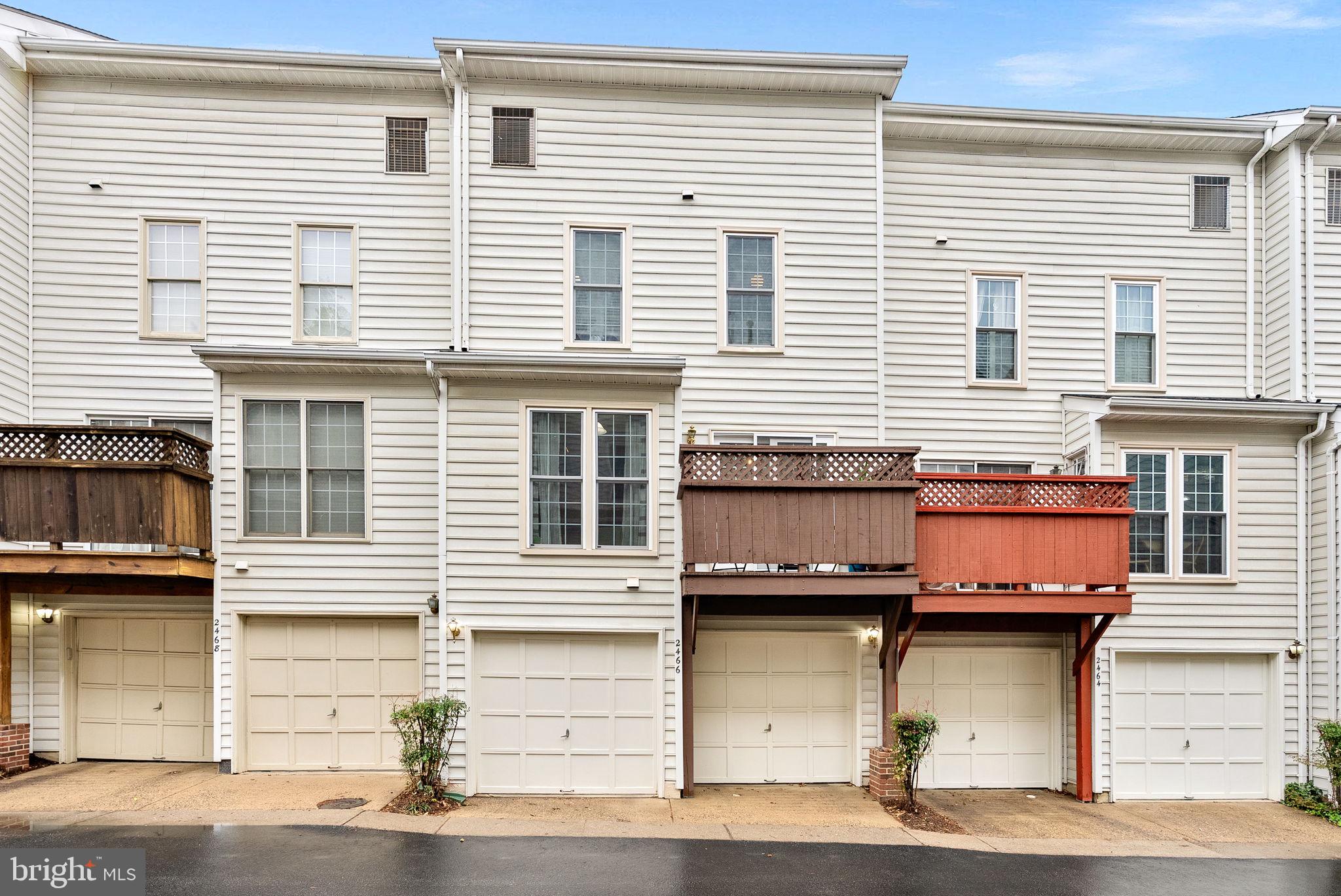 STONEGATE - Residential