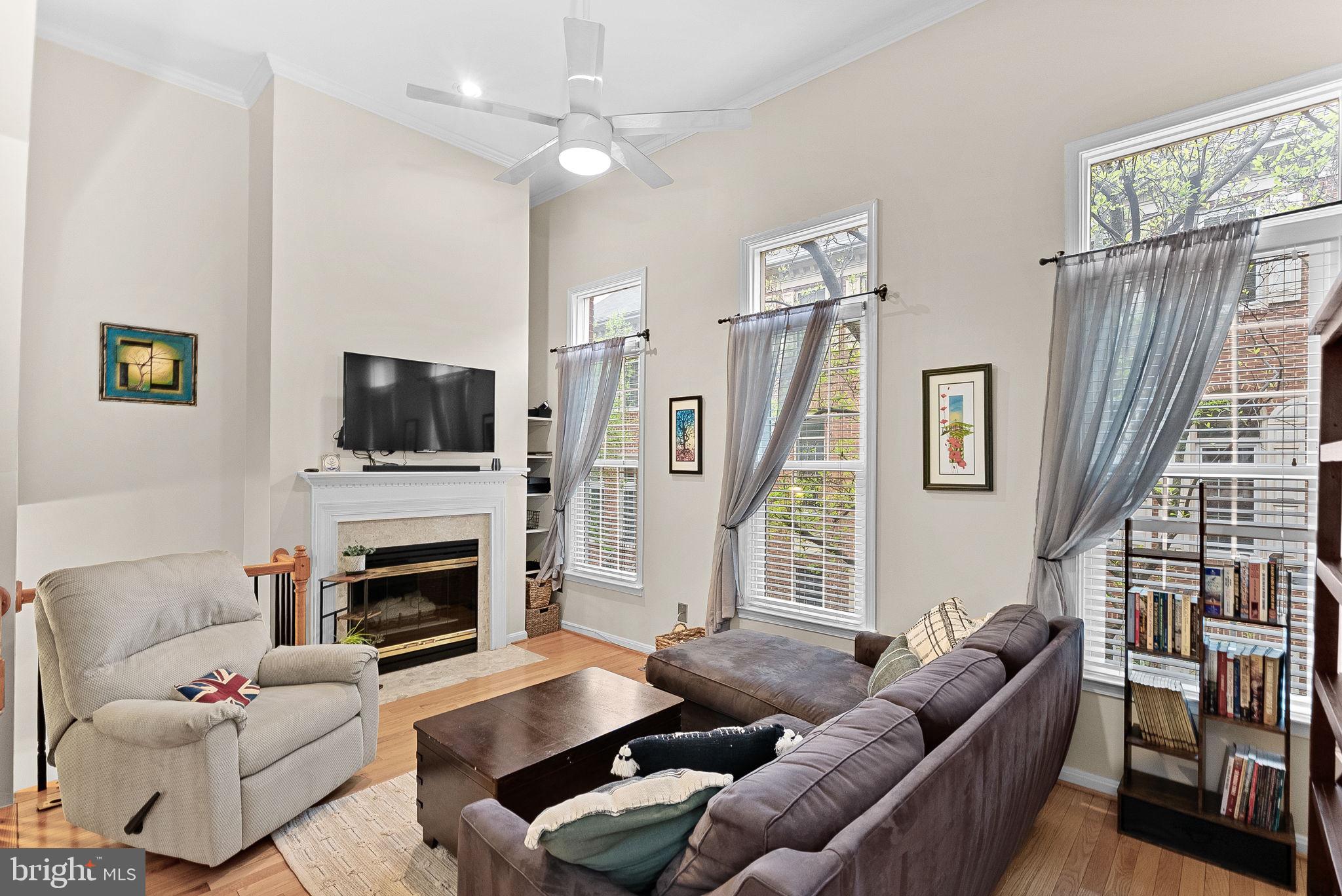 STONEGATE - Residential