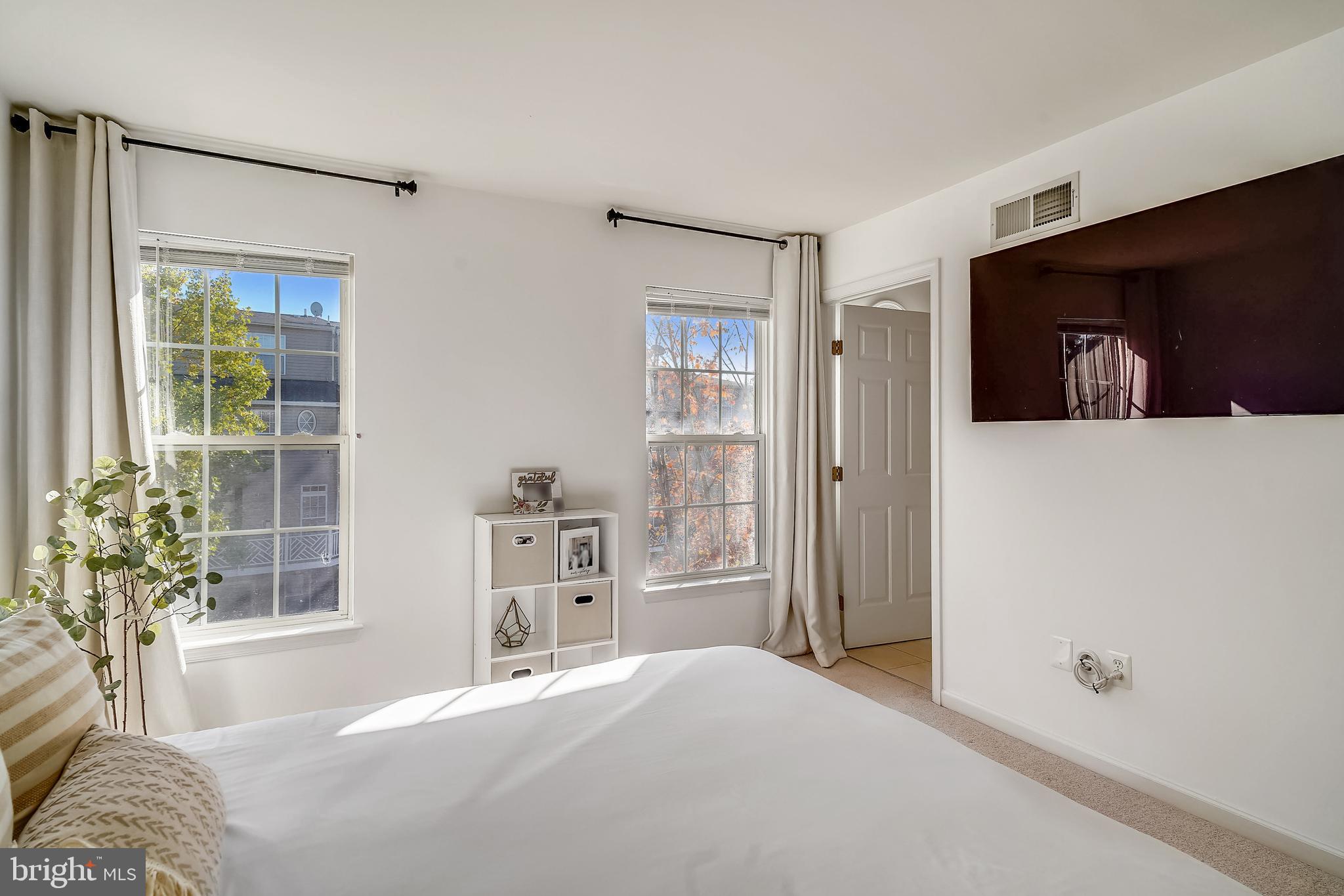 OVERLOOK - Residential