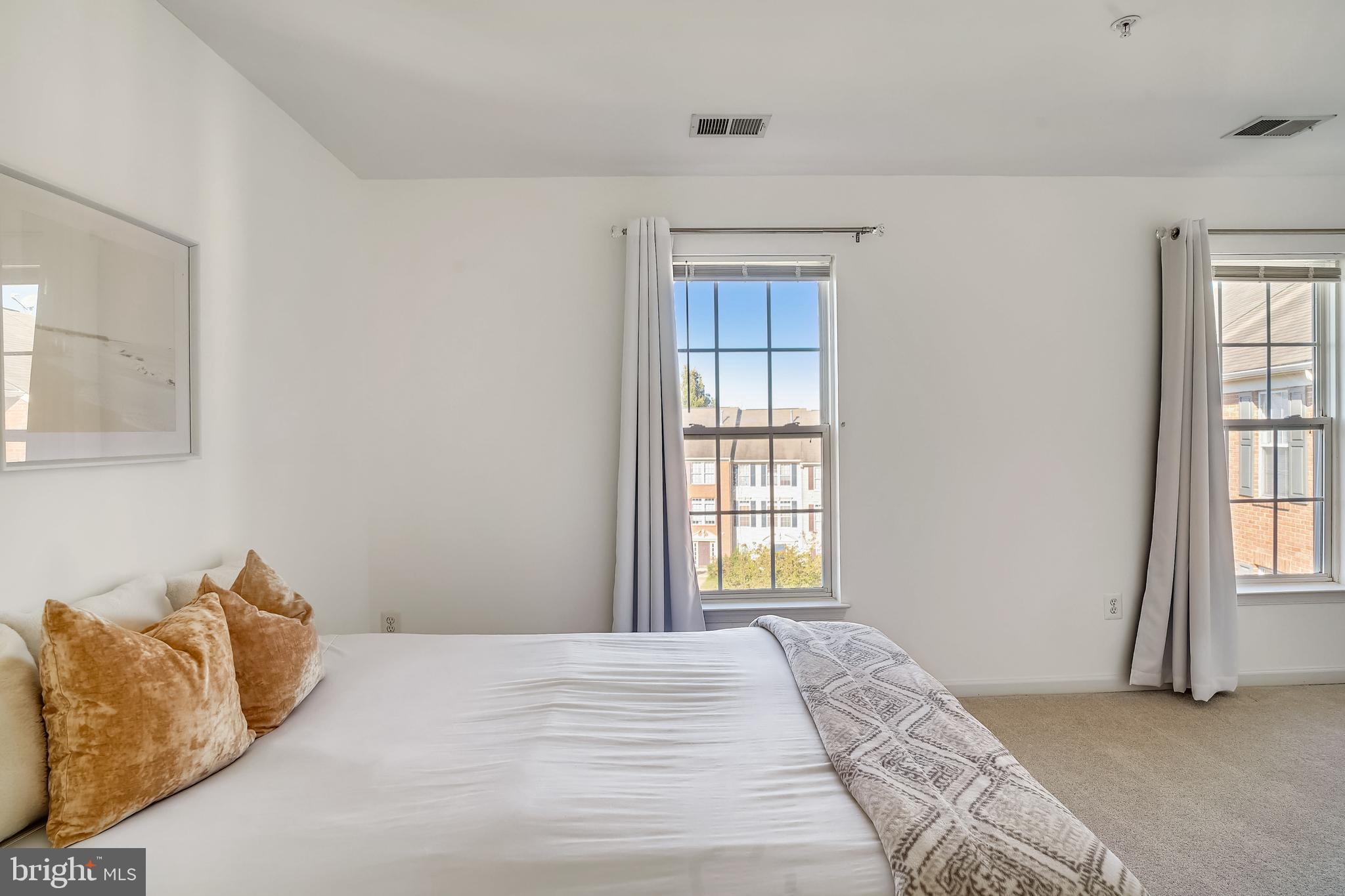 OVERLOOK - Residential