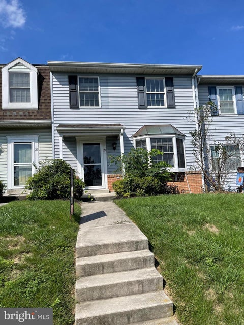 Townhouse For Rent - 27 Partridge Circle<br/> CARLISLE, PA 17013