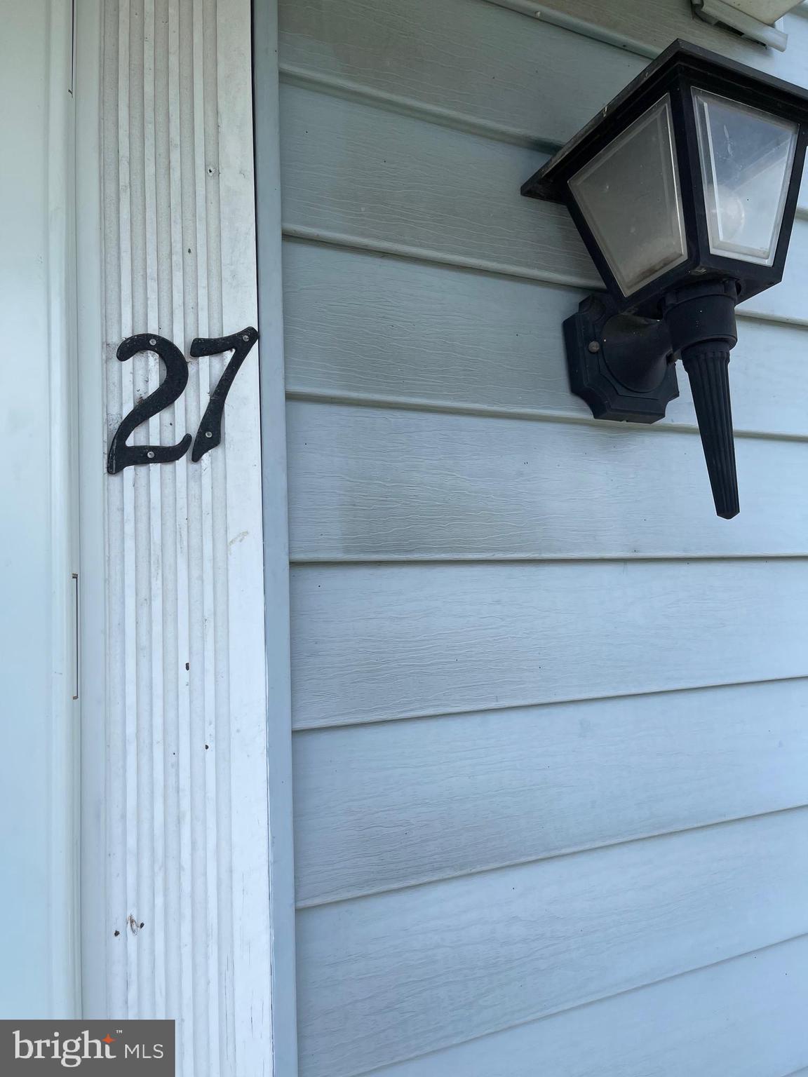 27 PARTRIDGE CIRCLE