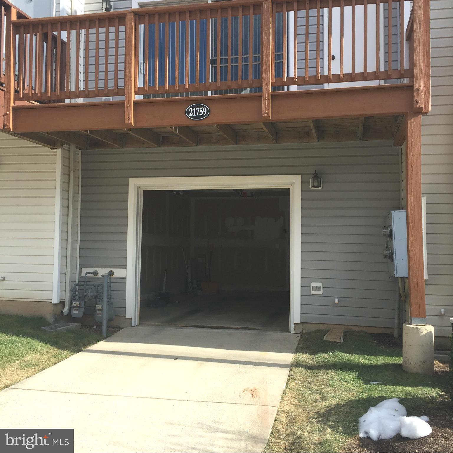 PARKSIDE AT ASHBURN - Residential