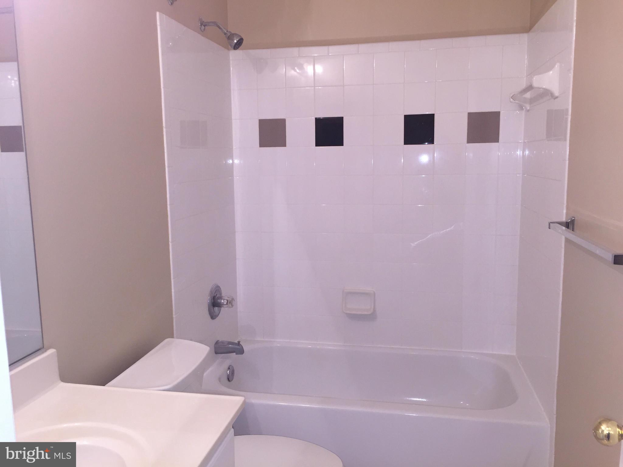 PARKSIDE AT ASHBURN - Residential