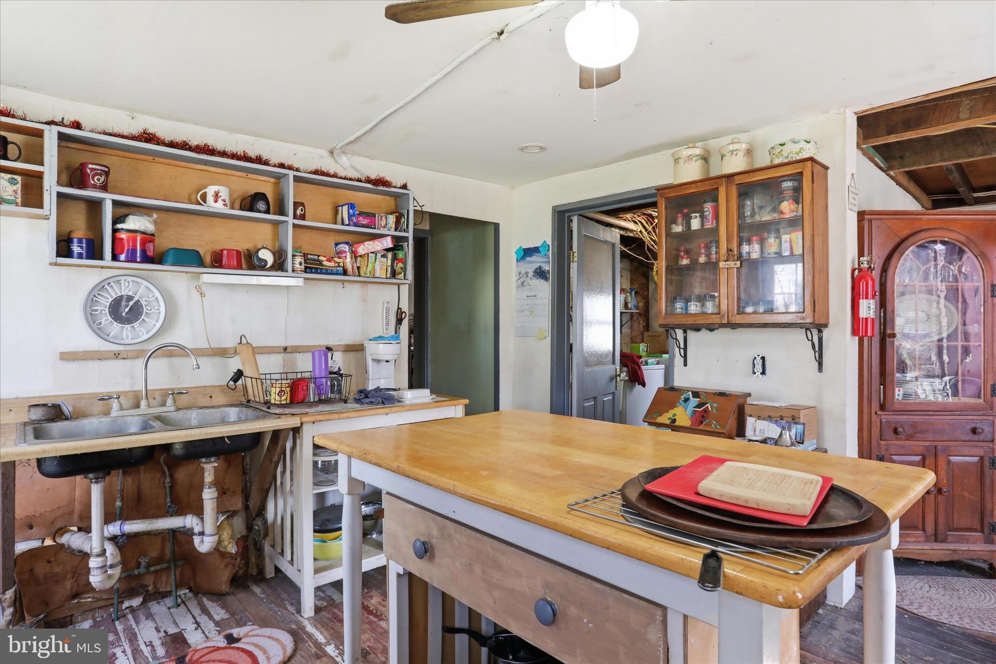 5607 OLD NATIONAL PIKE