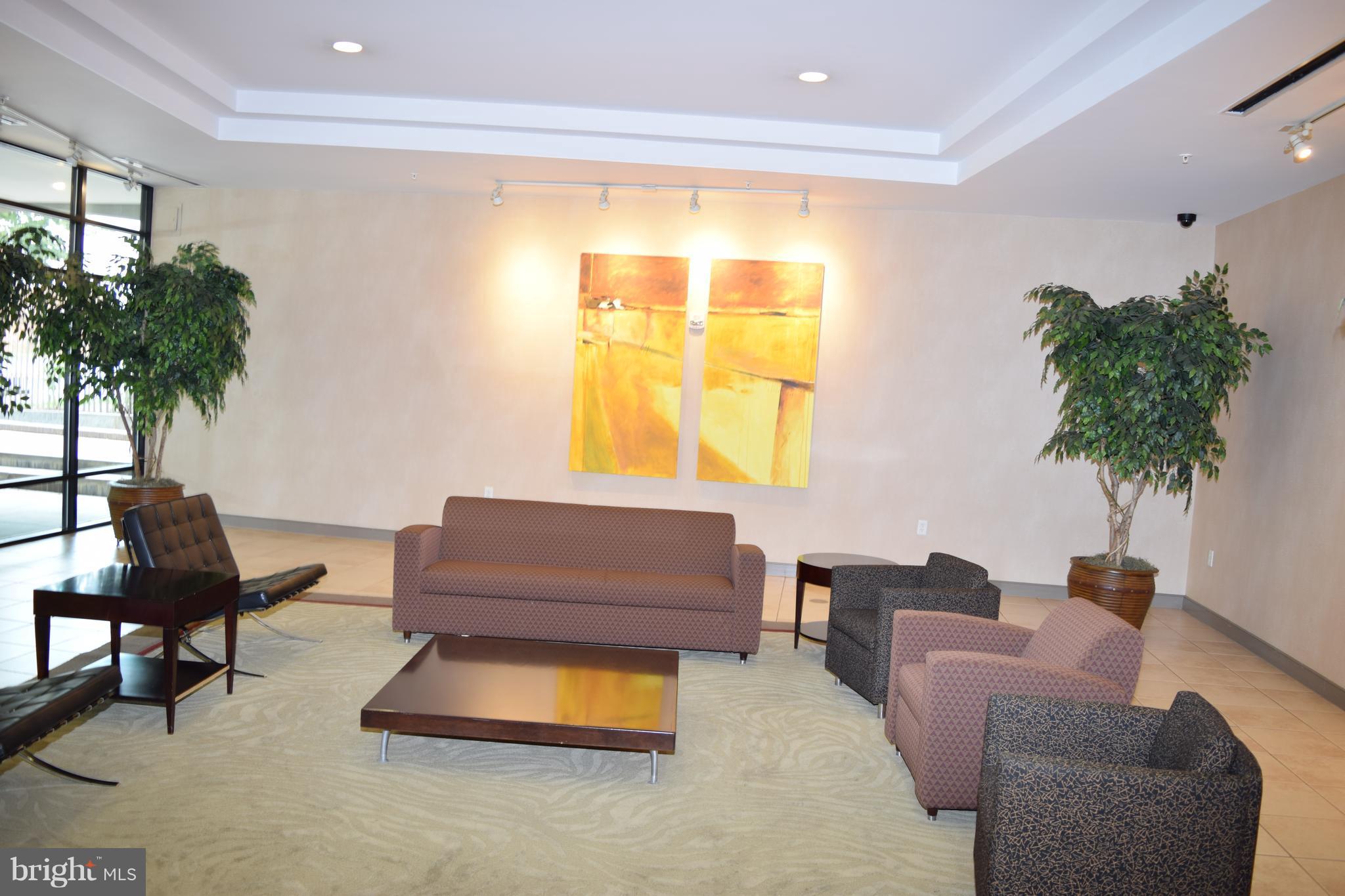 8045 AT SILVER SPRING METRO - Residential