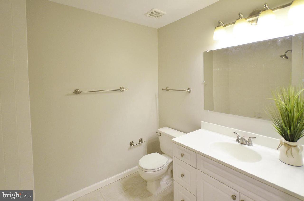 ASHBURN FARM - Residential