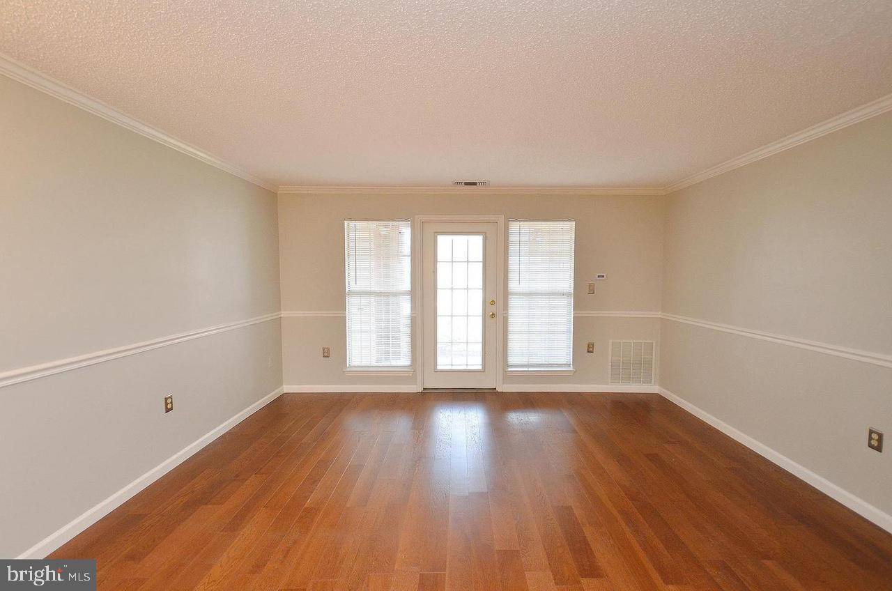 ASHBURN FARM - Residential