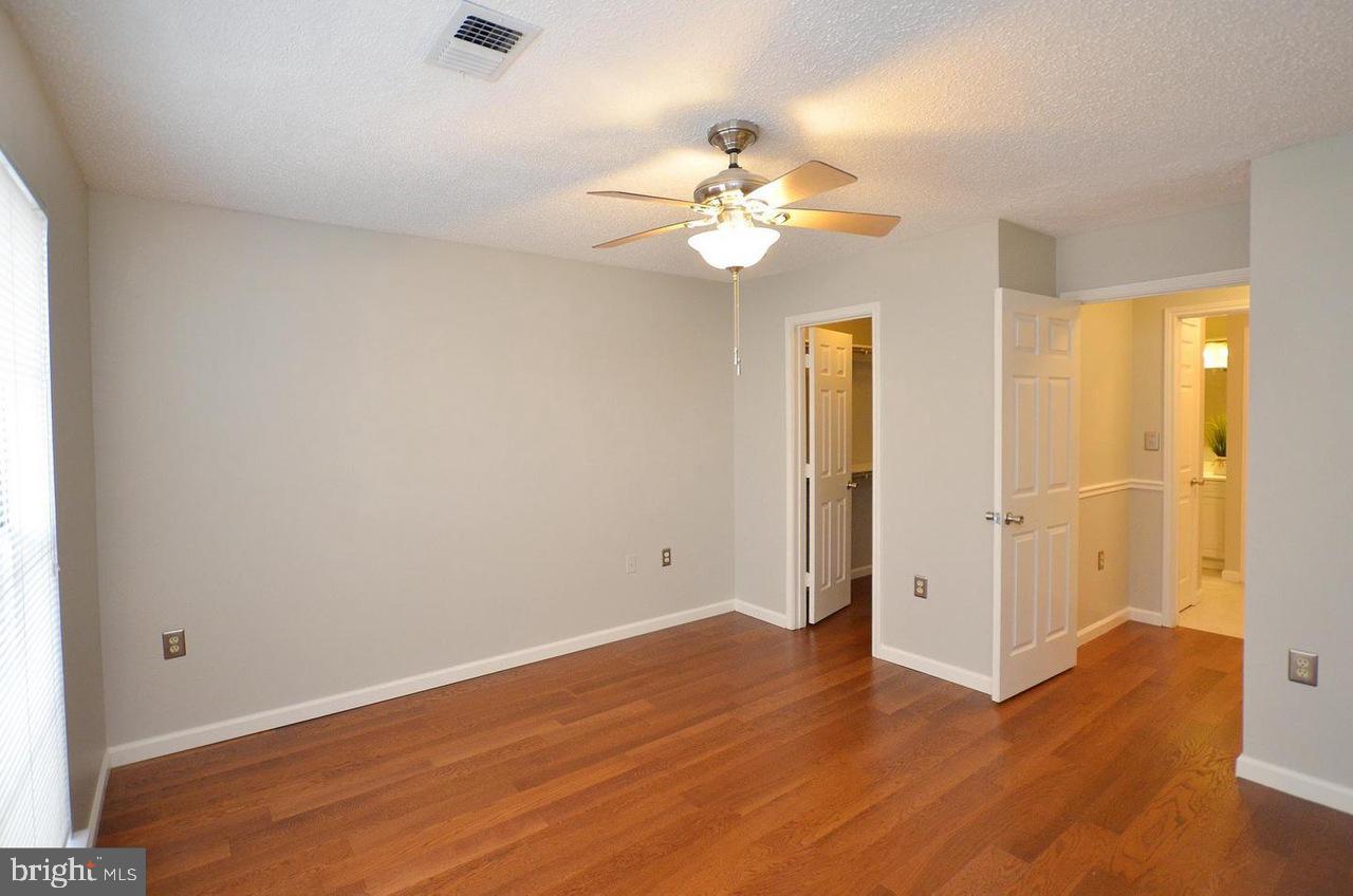 ASHBURN FARM - Residential