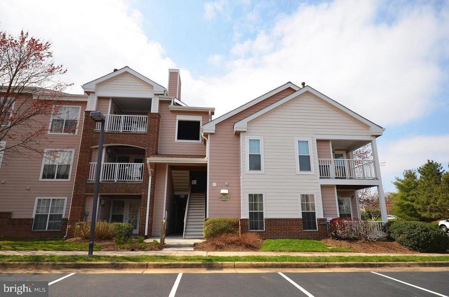 Welcome to the perfect home to relax and call home.  A one bedroom and one full bathroom home in  Westmaren Condominiums. Located in the sought-after Ashburn Farm's .  Well maintain, and fresh painted  unit with large windows throughout the home. The bedroom has a large window and a large walk-in closet.  The living room leads to your own private and covered patio and private storage room in addition to your HVAC and hot water. This home also offers plenty of closet space throughout including an in-unit washer and dryer.  Plenty of parking is available in the community for your convenience. Enjoy the ample community amenities - pool, fitness, common area & much more! Parking is onsite and plentiful. Less than a mile to shops, restaurants, and schools and only minutes from Dulles Greenway & Washington DC for an easy commute and access to the airport. Close to Old Dominion Trail and Trailside park with a short drive to future Silver Line Metro Station.