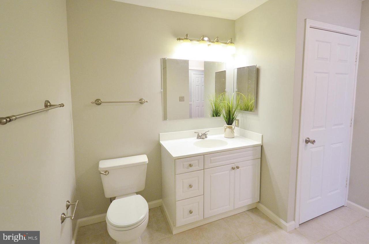 ASHBURN FARM - Residential