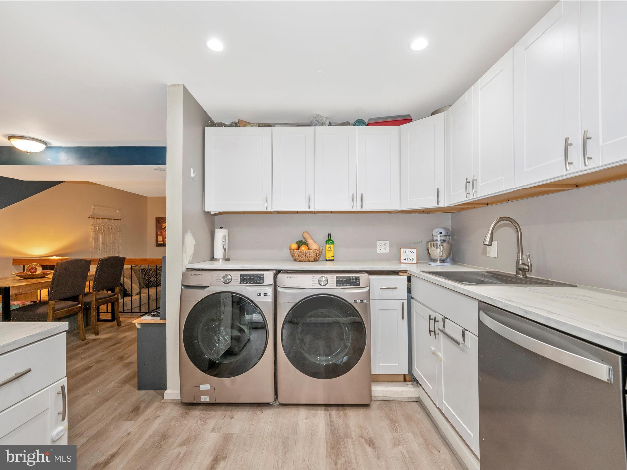 MONTCLAIR MANOR - Residential