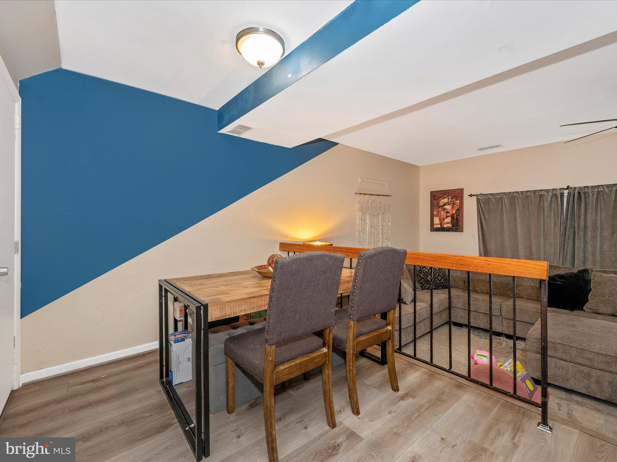 MONTCLAIR MANOR - Residential