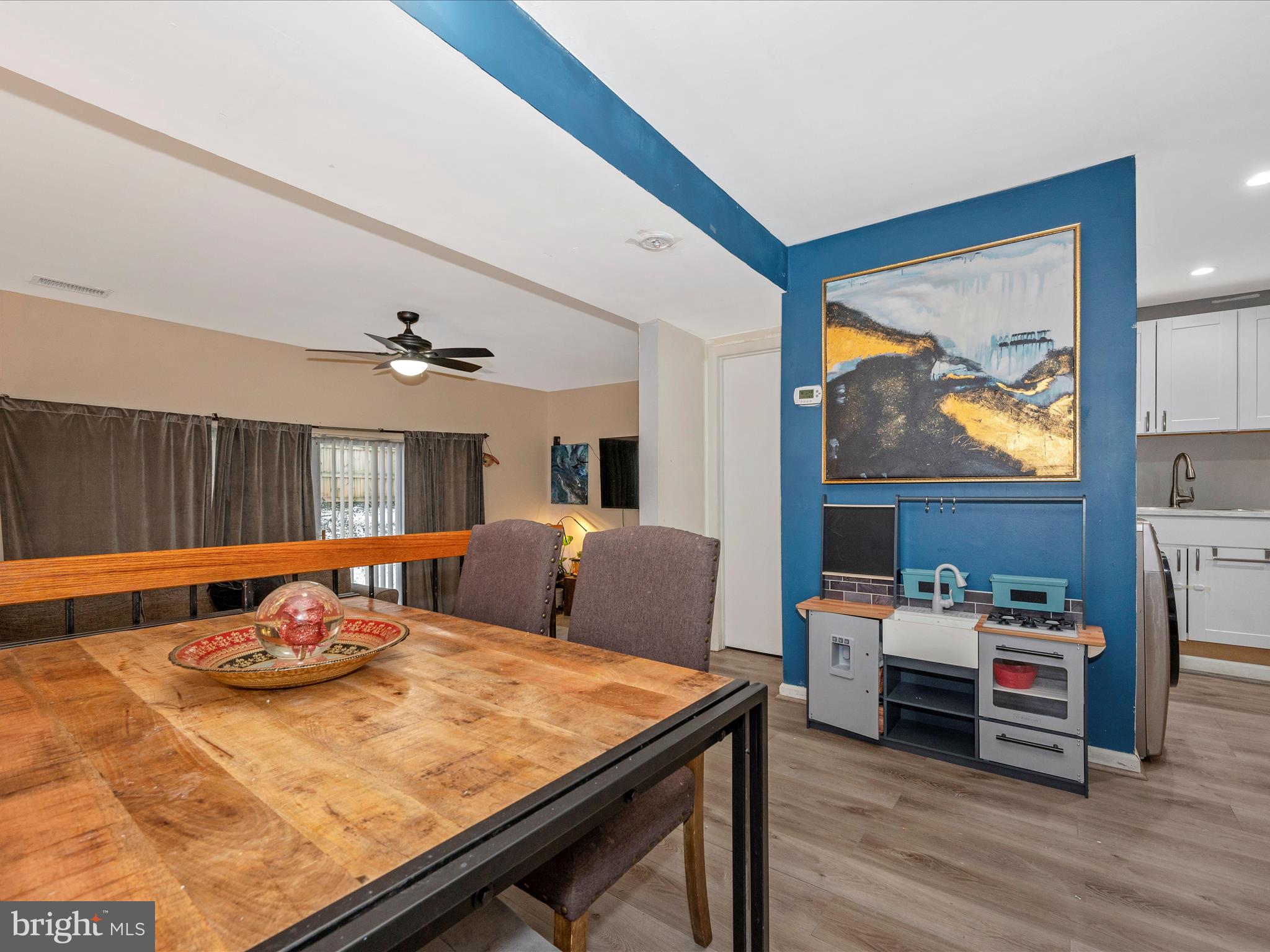 MONTCLAIR MANOR - Residential